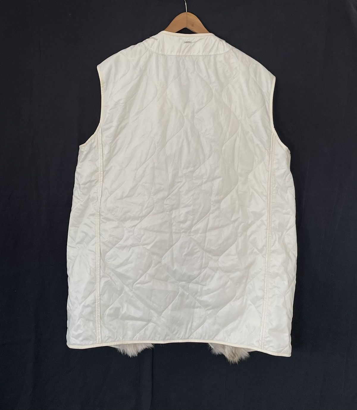 Roberto Cavalli Quilted open front vest with shearling trim Size US M / EU 48-50 / 2 - 2 Thumbnail