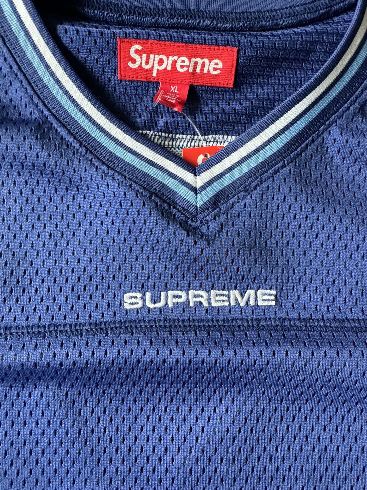 Supreme Supreme Jacquard Rib Football Jersey Navy XL IN HAND Size US XL / EU 56 / 4 - 4 Thumbnail