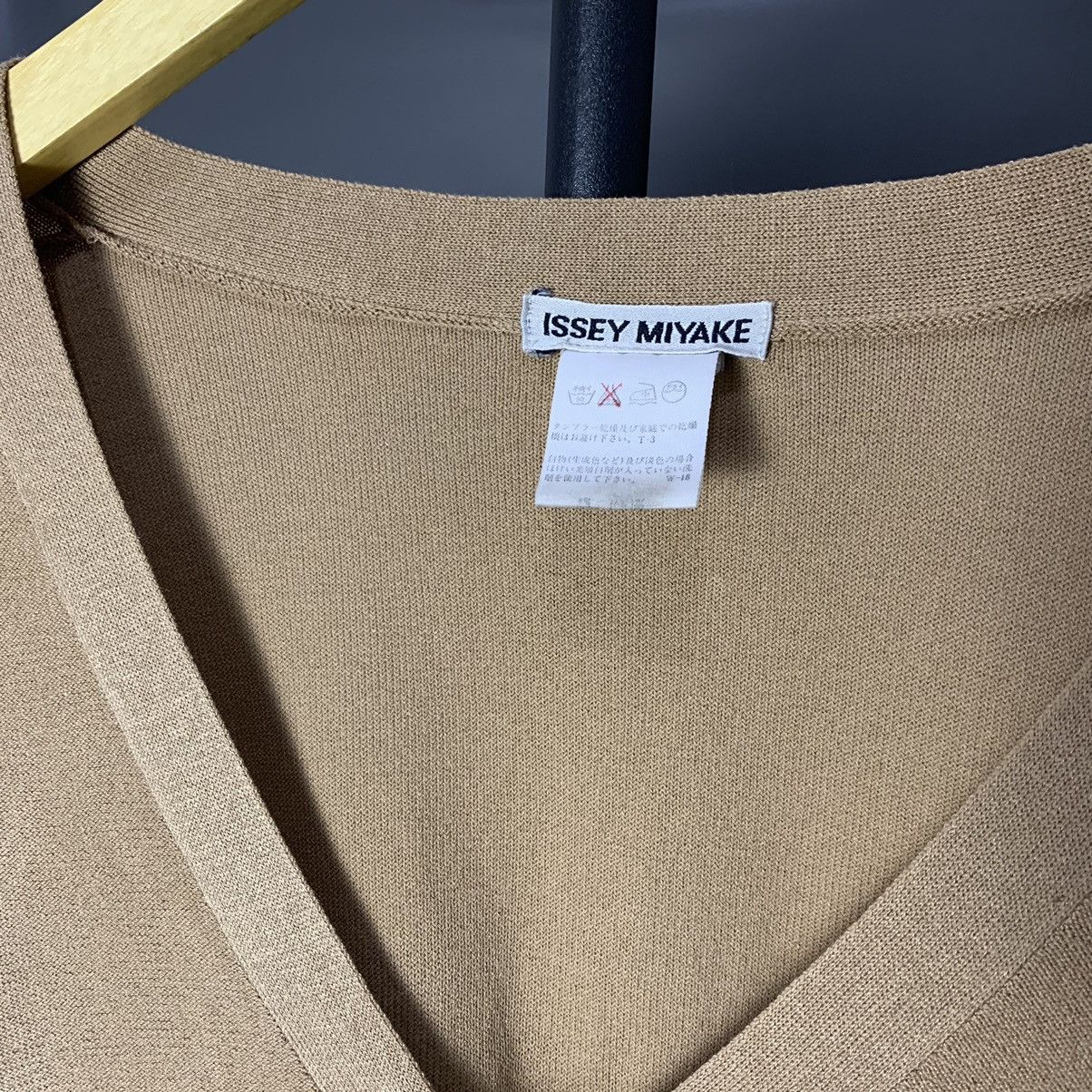 Issey Miyake × Japanese Brand × Pleats Please Issey Miyake RARE Vtg ISSEY MIYAKE Linen Button Cardigan Size US M / EU 48-50 / 2 - 5 Thumbnail