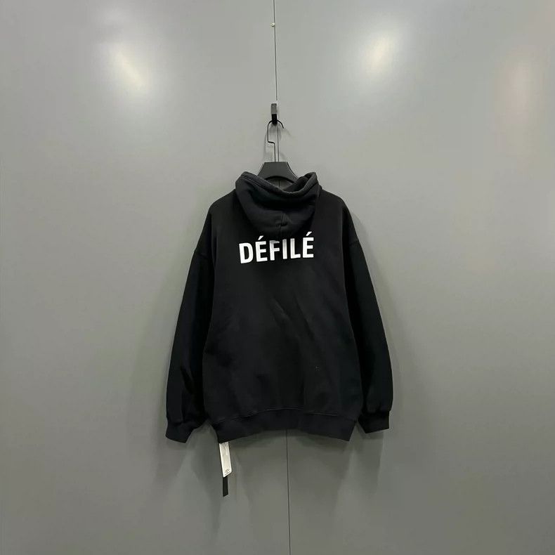 Balenciaga Balenciaga Black Small Logo Printed Hoodie Size US XS / EU 42 / 0 - 2 Thumbnail