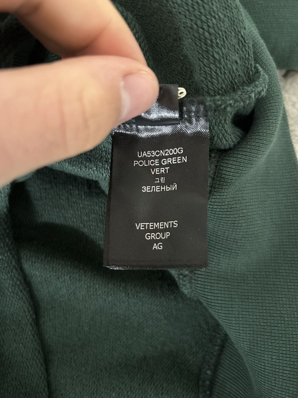 Vetements Vetements Polizei Sweater New/Never worn Size US S / EU 44-46 / 1 - 9 Thumbnail