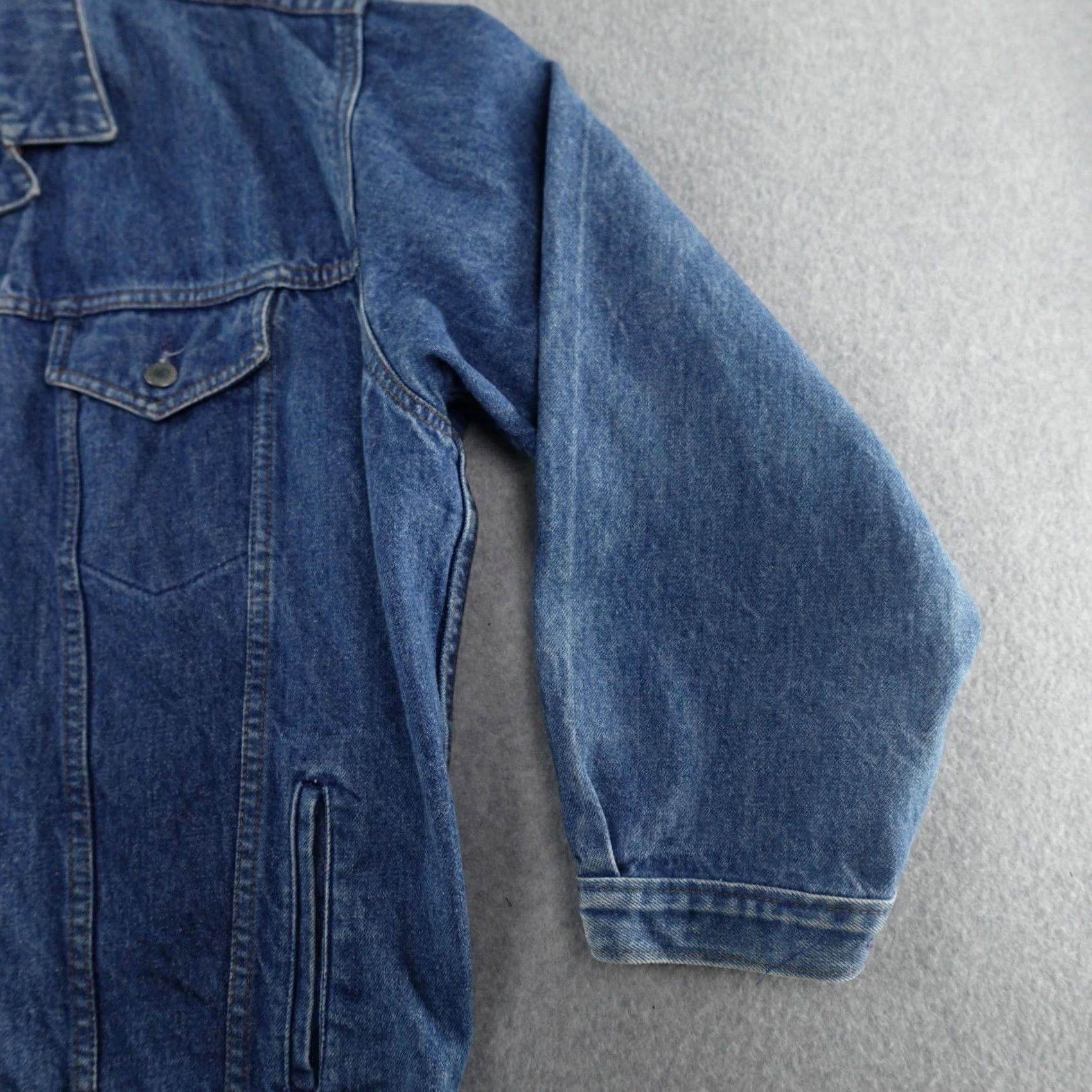 Gap VINTAGE GAP Jacket Mens XL Trucker Denim Blue 90s Motorcycle Style Size XL (27X28) MEASUREMENTS ARE PROVIDED IN PICTURES Womens, Mens Size US 36 / EU 52 - 5 Thumbnail