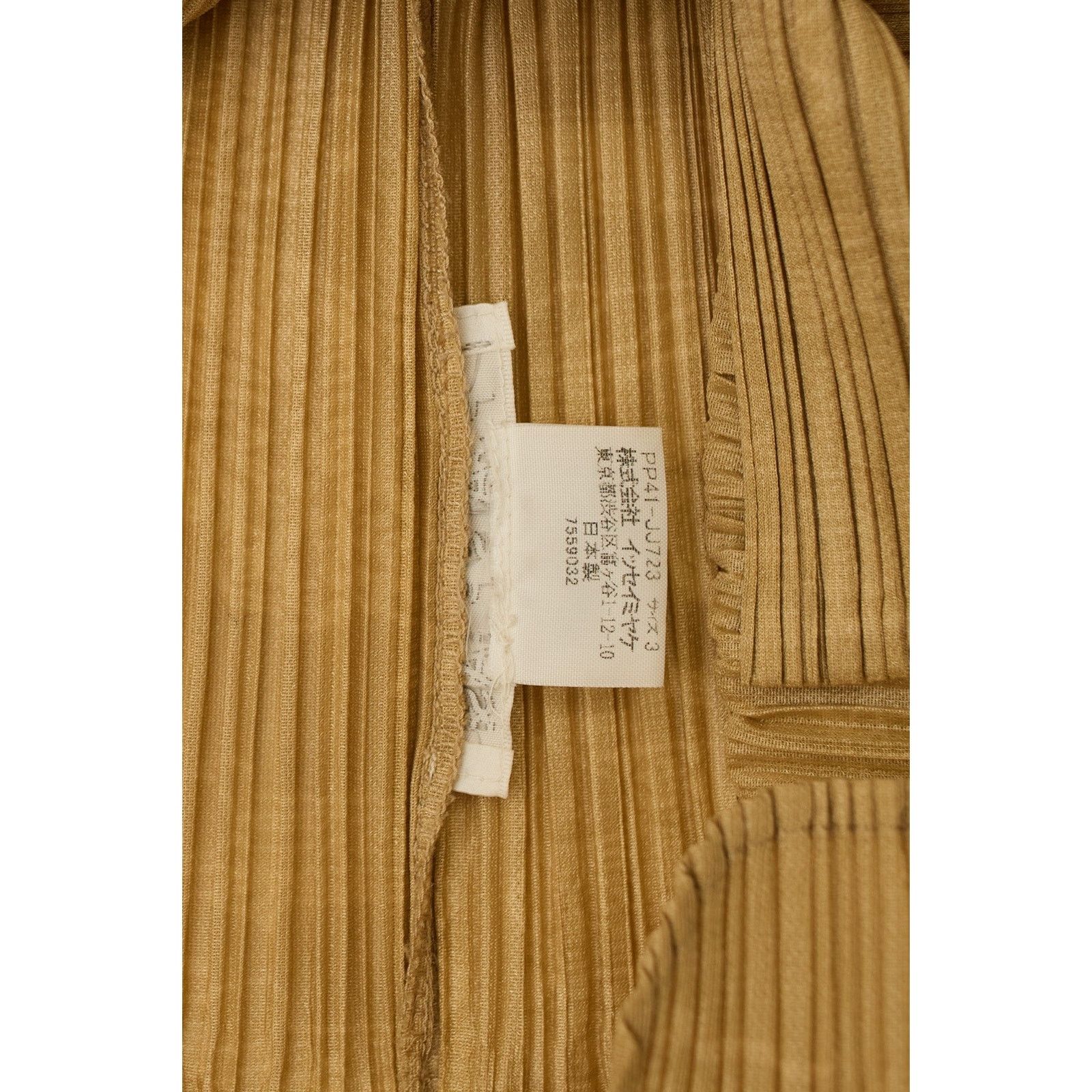 Issey Miyake Pleats Please Beige Button Up Cardigan Size L / US 10 / IT 46 - 5 Thumbnail