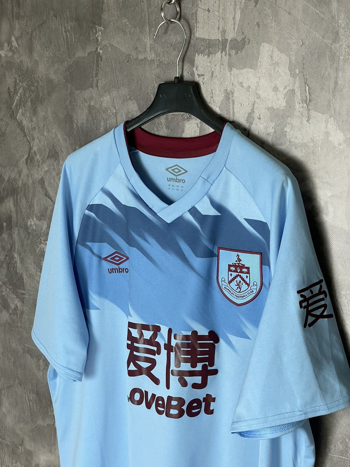 Umbro Umbro Burnley 2019/2020 Away Jersey T-Shirt Size XL Size US XL / EU 56 / 4 - 6 Thumbnail