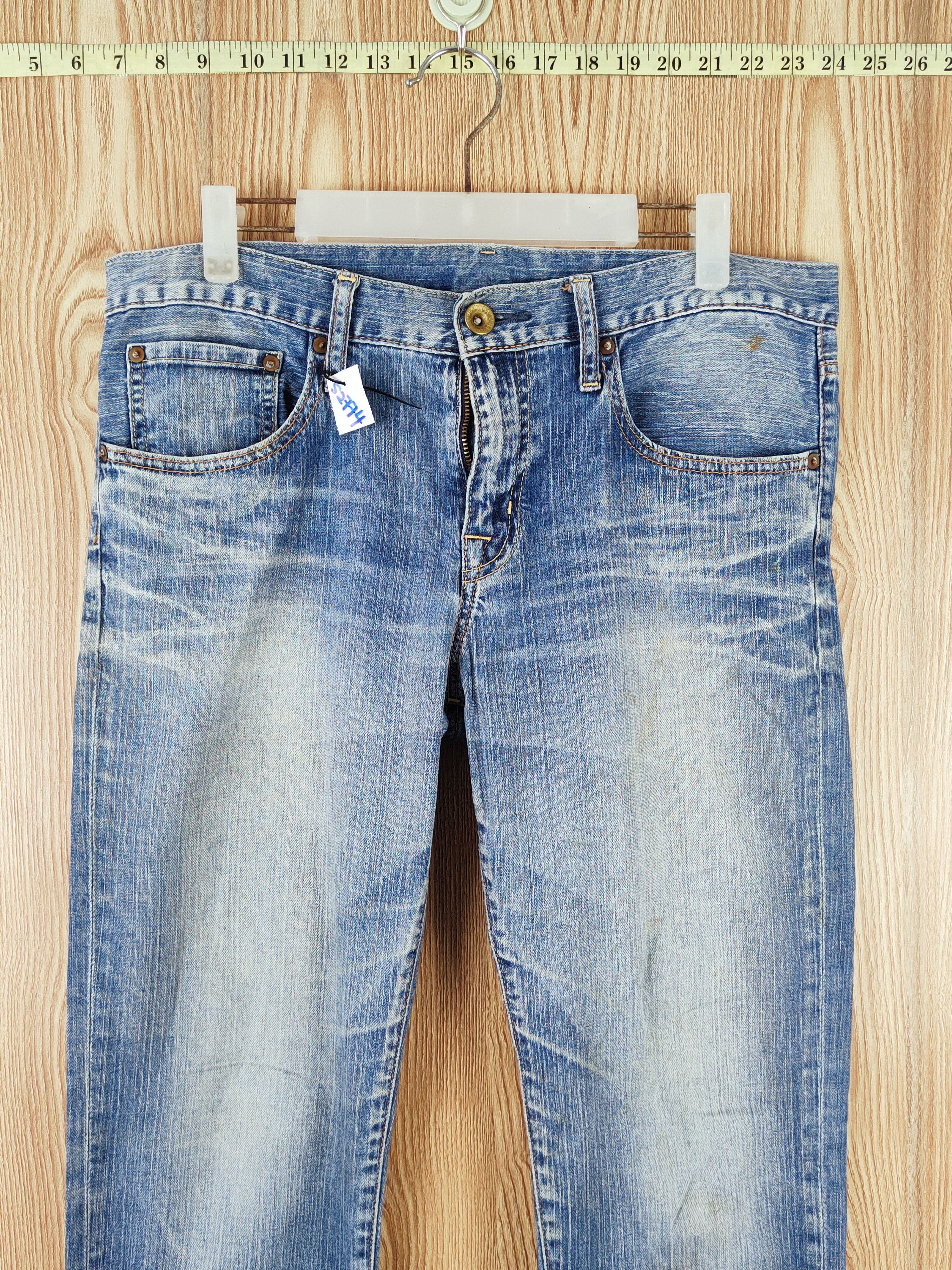 Japanese Brand Uniqlo Blue Faded Distressed Ripped Jeans #S2774 Size US 34 / EU 50 - 2 Thumbnail