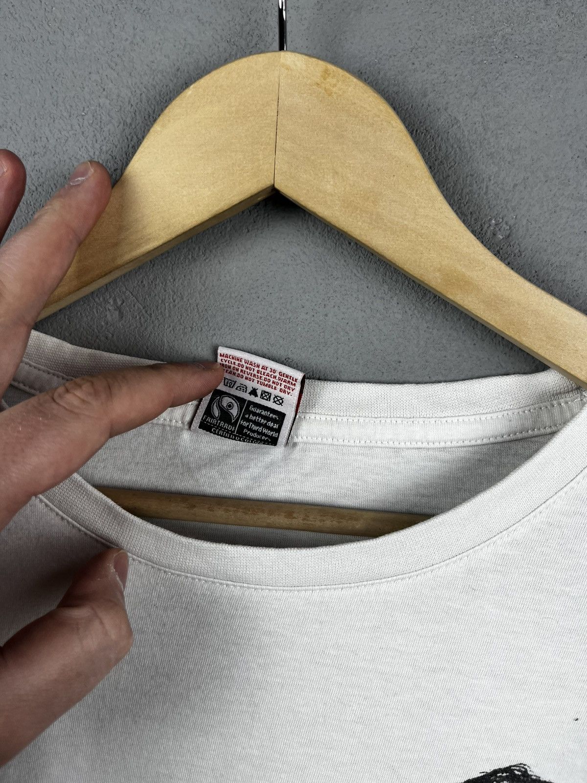 Stella McCartney Comic Relief Stella McCartney vintage t-shirts size xl Size US XL / EU 56 / 4 - 3 Thumbnail