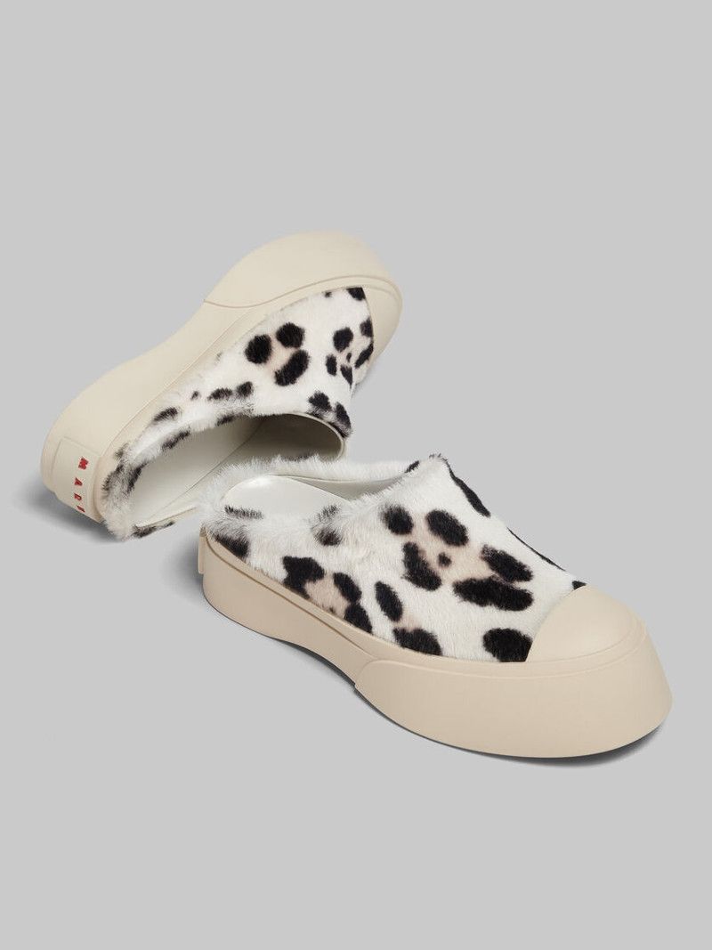 Marni o1w1db11225 Shearling Slides in White Size US 7 / IT 37 - 3 Thumbnail