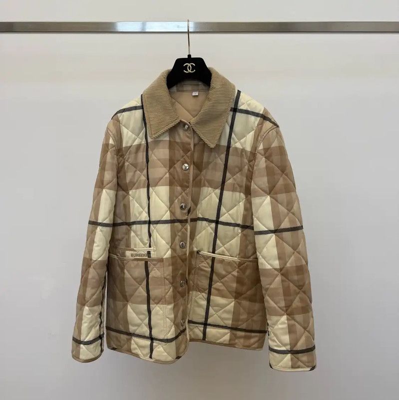 Burberry Burberry Color-Block Quilted Women's Jacket Size L / US 10 / IT 46 - 1 Thumbnail