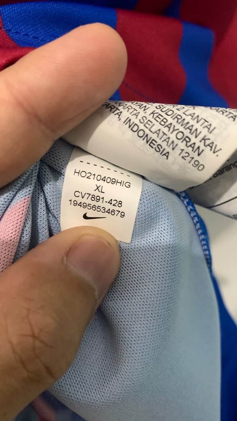 Nike Barcelona Home Soccer Jersey Vintage Size US XL / EU 56 / 4 - 5 Thumbnail