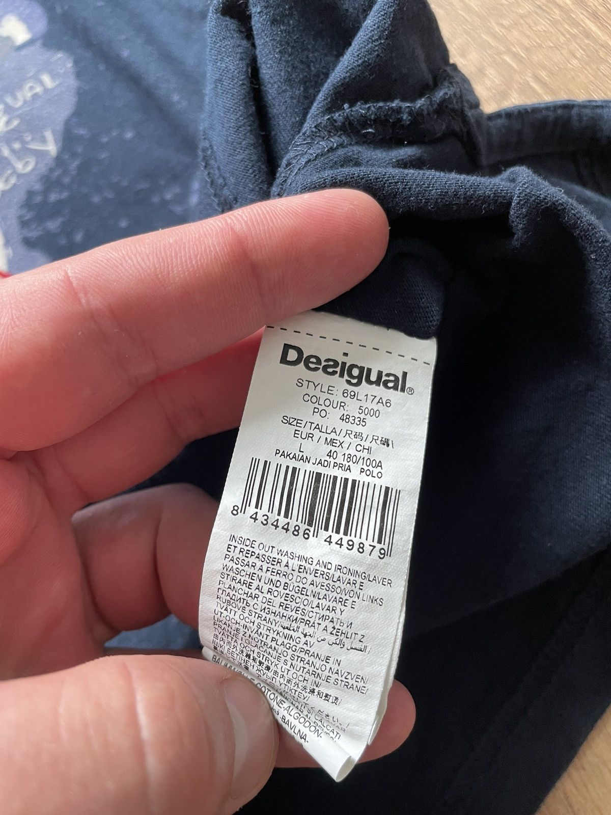 Desigual Desigual polo size L Size US L / EU 52-54 / 3 - 3 Thumbnail