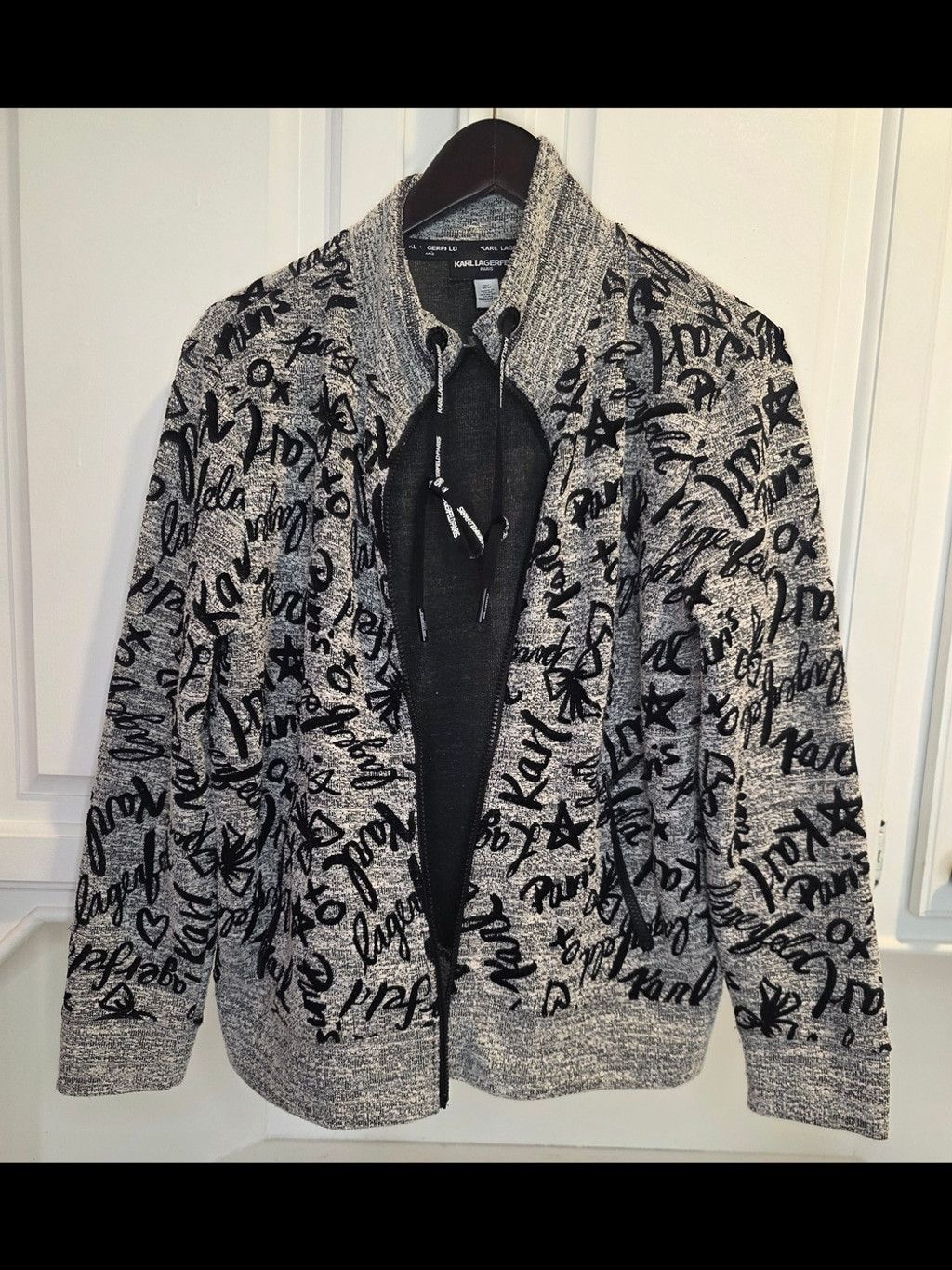 Karl Lagerfeld Karl Lagerfeld Paris Gray Black Logo Graffiti Zip Front Jack Size L / US 10 / IT 46 - 2 Thumbnail