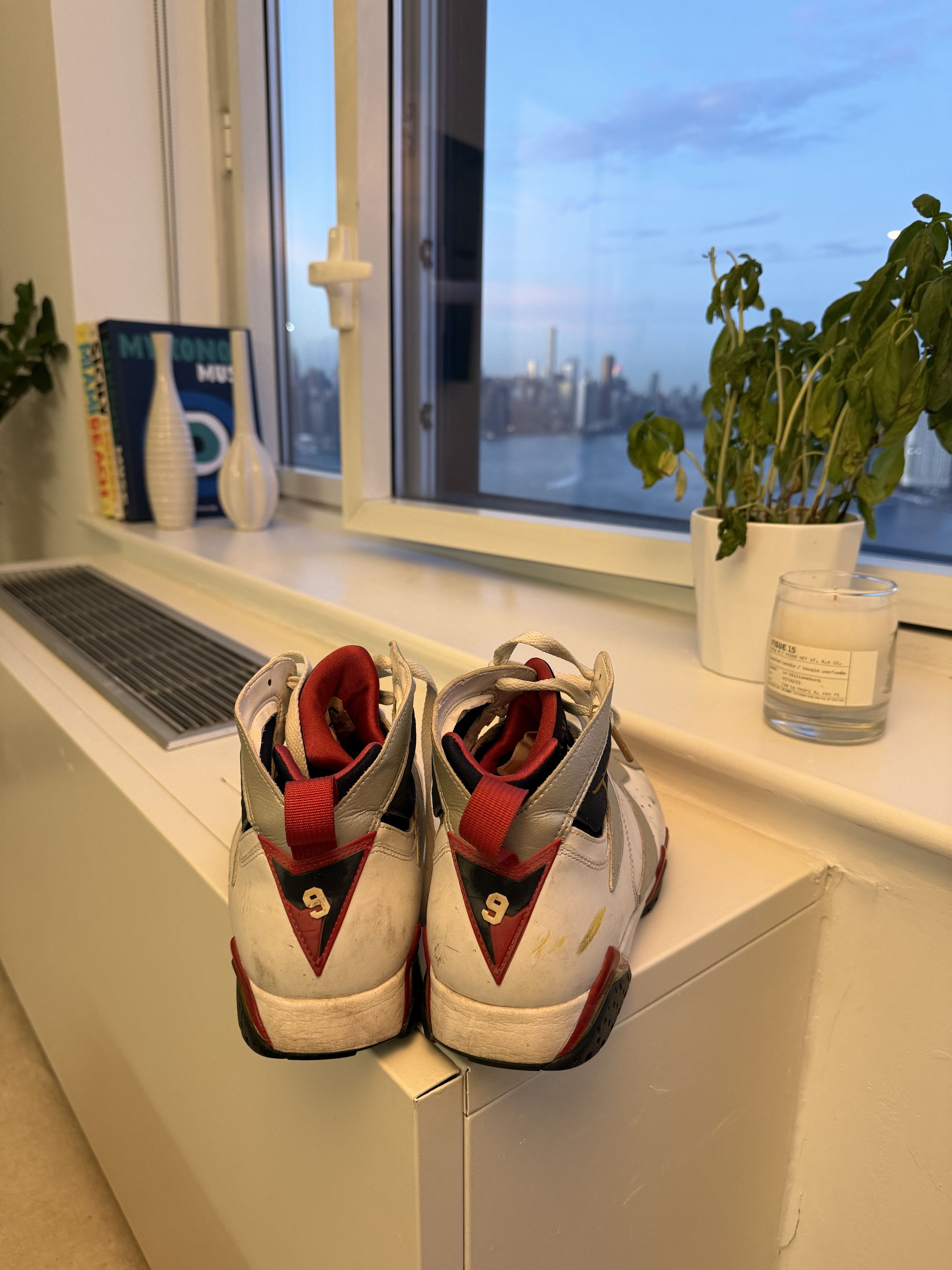 Jordan Brand Jordan 7 Retro Olympics Size US 10.5 / EU 43-44 - 2 Thumbnail