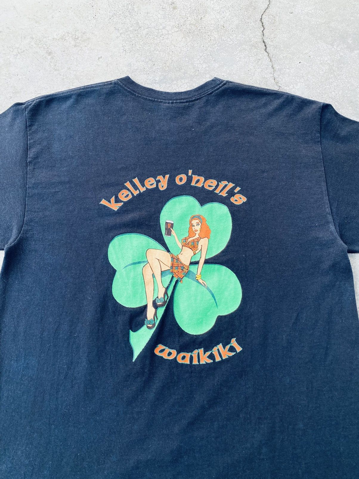 Vintage Vintage Kelley Oneils Back Print Tees Size US M / EU 48-50 / 2 - 12 Thumbnail