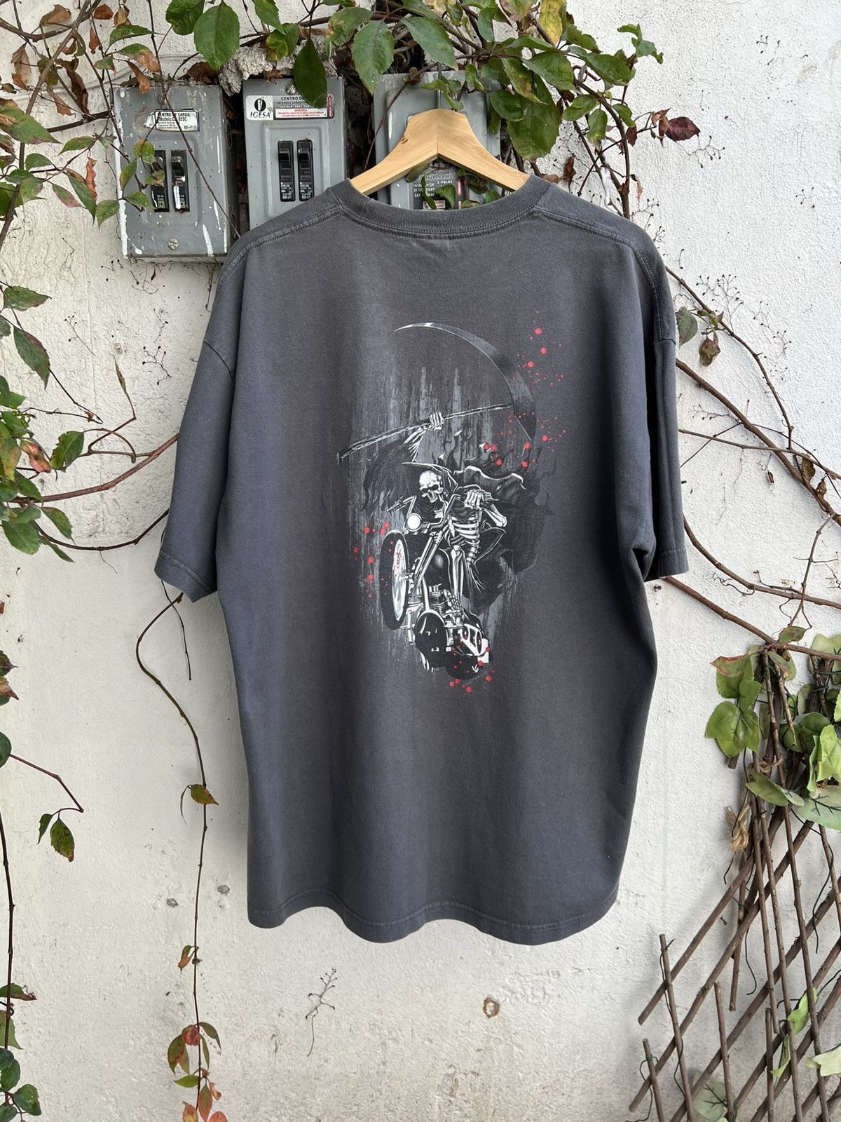Harley Davidson 2000s Skull Death Motorcycles Blood Tee Size US XL / EU 56 / 4 - 2 Thumbnail