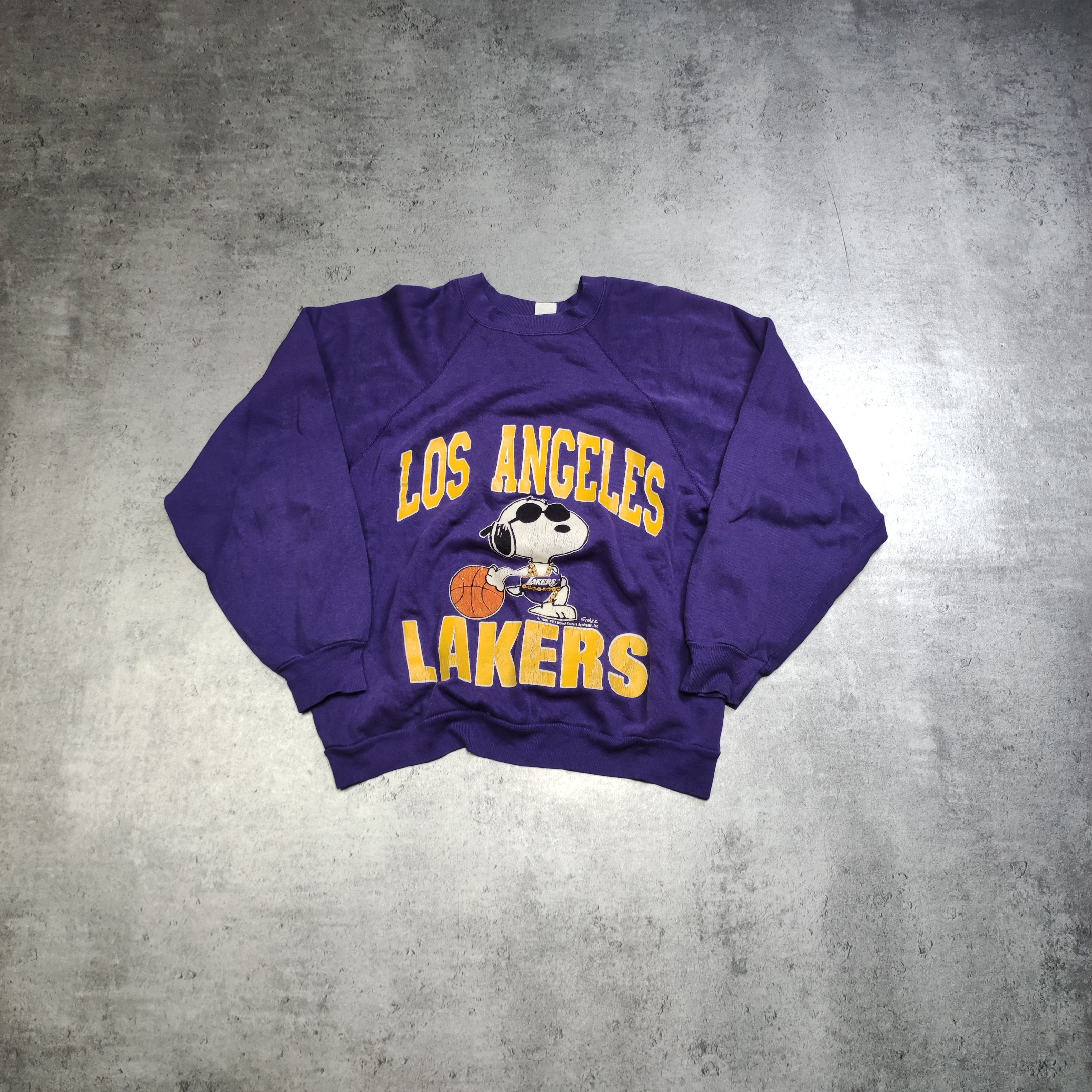 NBA × Peanuts × Vintage RARE 80s Los Angeles Lakers Snoopy Chain Sweatshirt Size US L / EU 52-54 / 3 - 1 Thumbnail