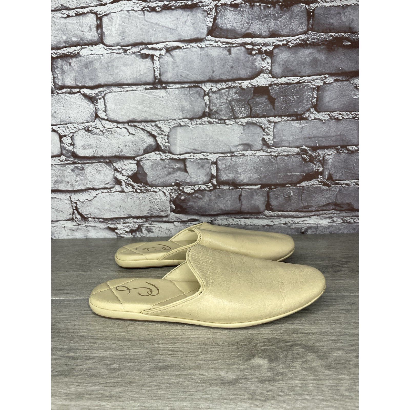 Sam Edelman Sam Edelman Kylar Eggshell Beige Leather Quilted Mules Flats Size US 6 / IT 36 - 12 Thumbnail
