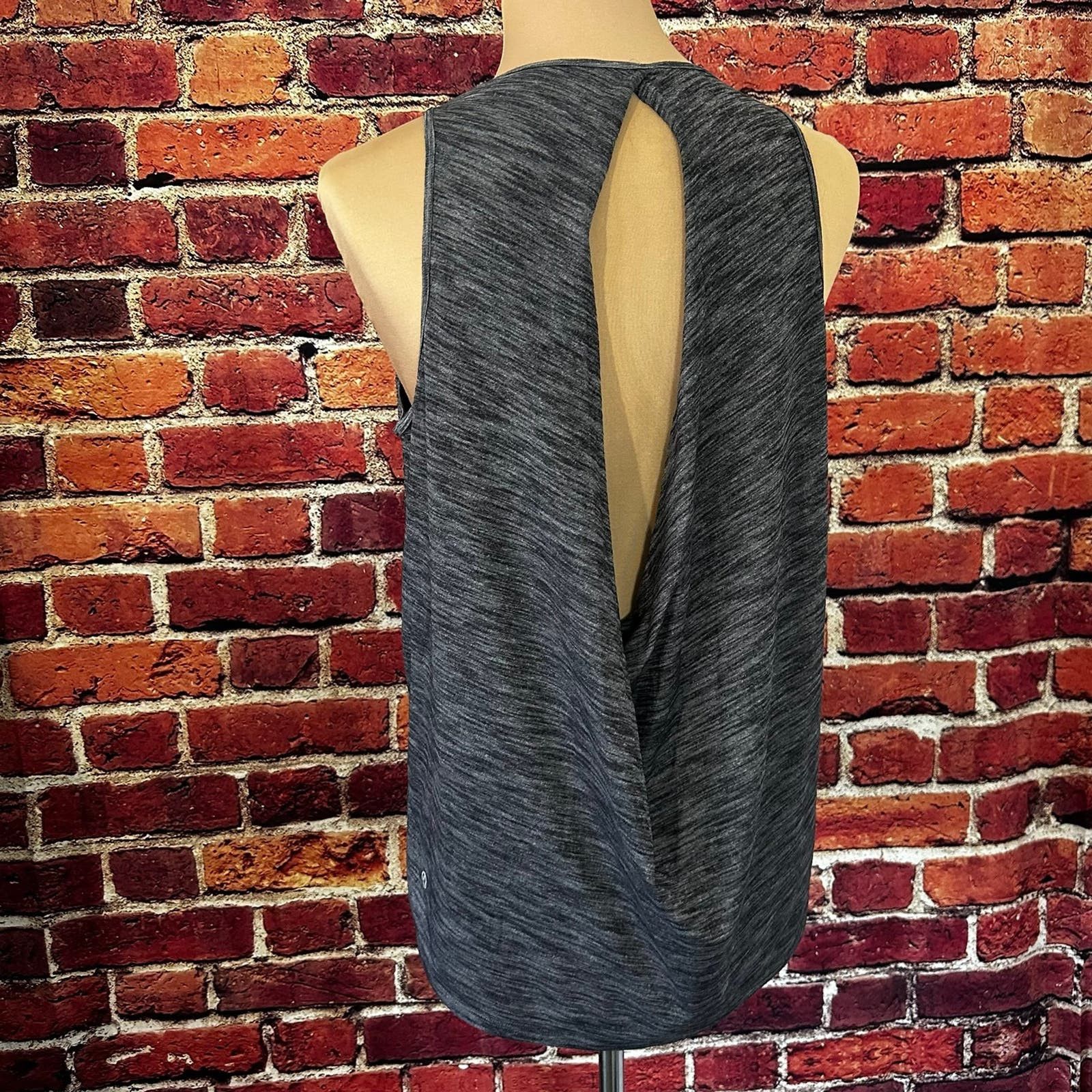 Lululemon Lululemon Tank Top Size M / US 6-8 / IT 42-44 - 3 Thumbnail