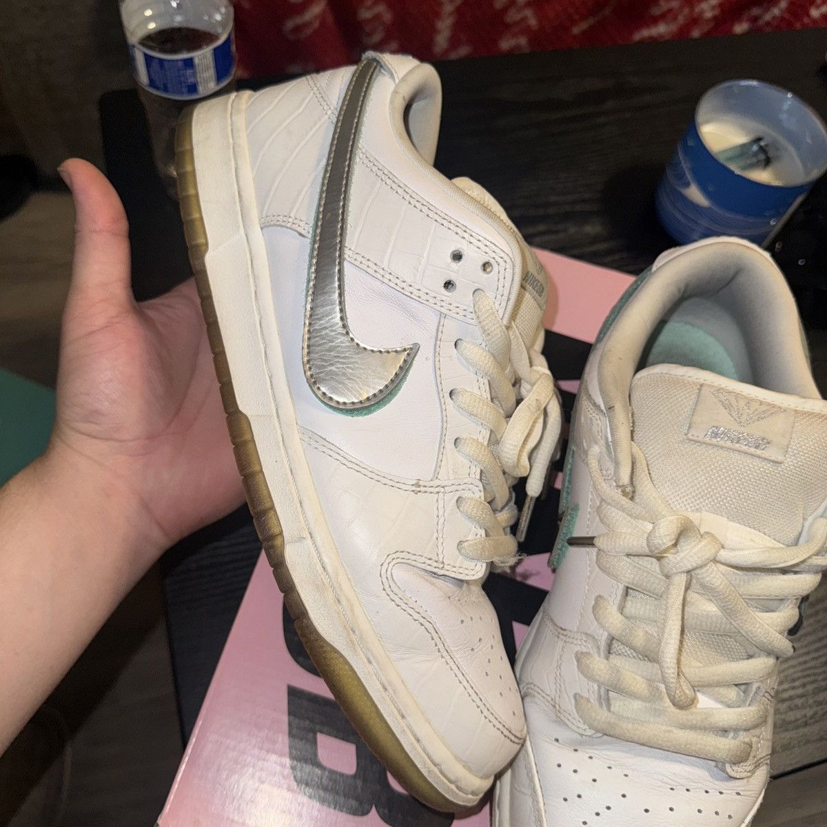 Diamond Supply Co. × Nike 2018 Nike SB Dunk Low x Diamond Supply Co White Size 10.5 Size US 10.5 / EU 43-44 - 6 Thumbnail