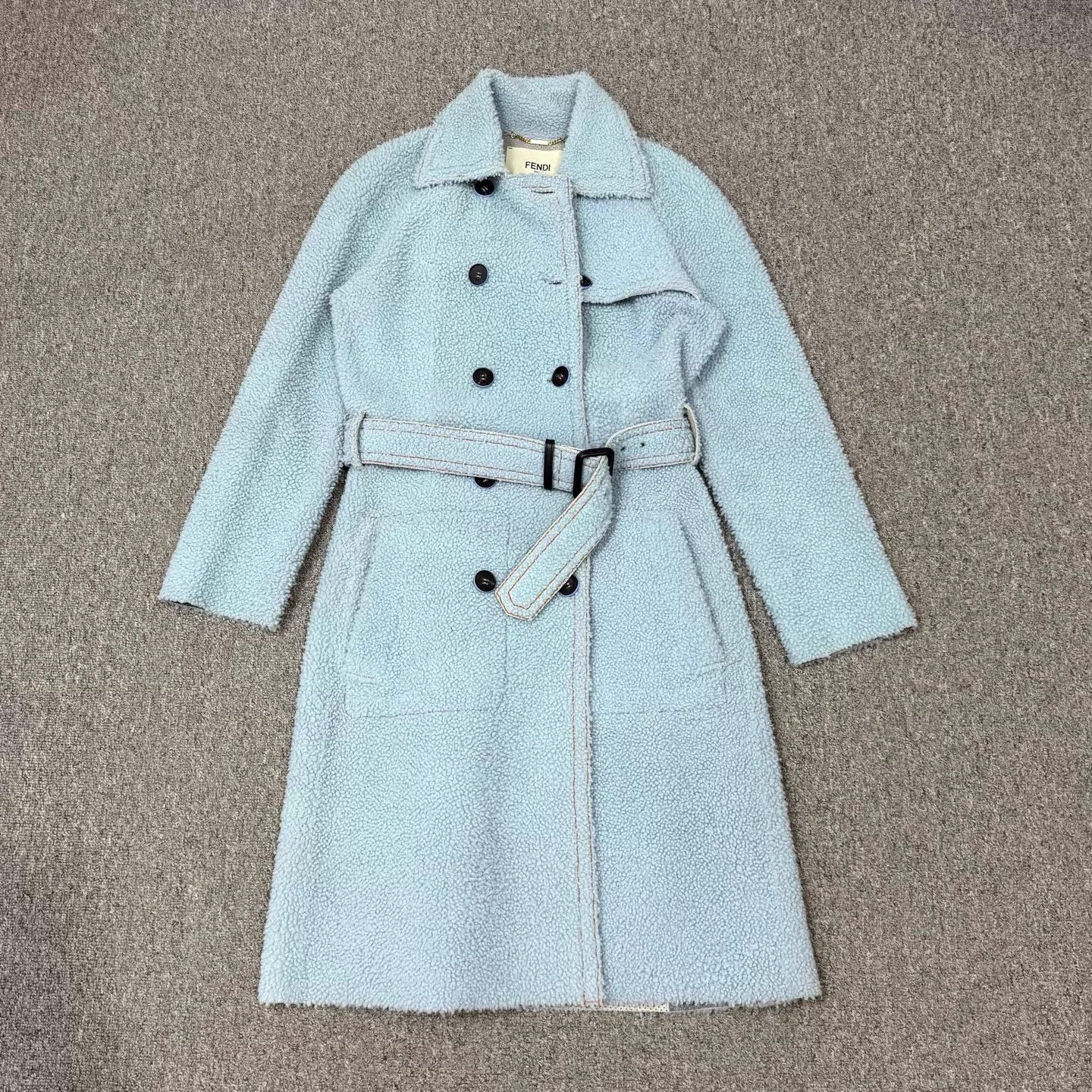 Fendi Fendi Women's Teddy Coat Fur-Wool Unused 42 Size M / US 6-8 / IT 42-44 - 1 Thumbnail