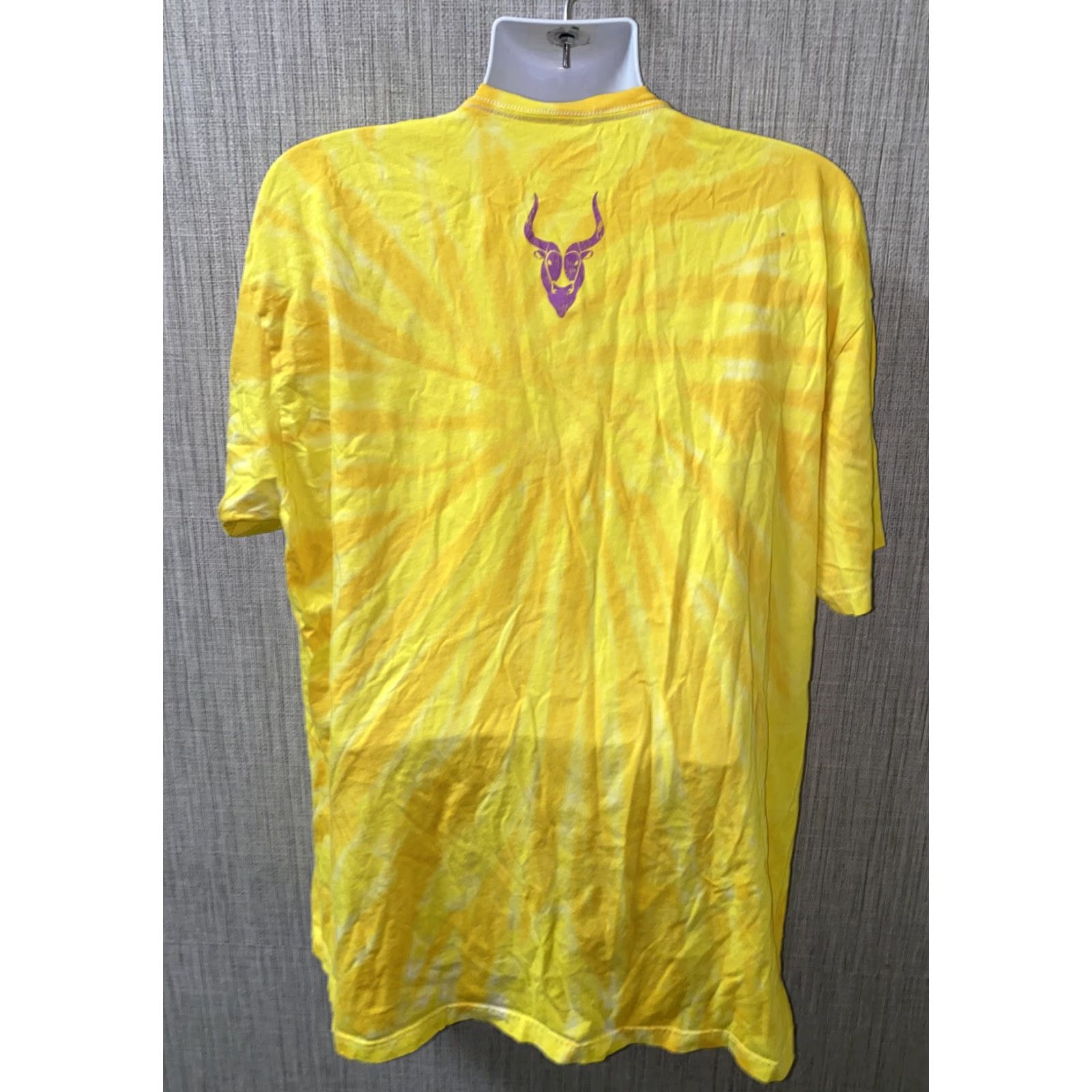 Vintage Strawberry Sunrise Mens T-Shirt Short Sleeve Graphic Yellow 3XL Size Regular Size US XXL / EU 58 / 5 - 3 Thumbnail
