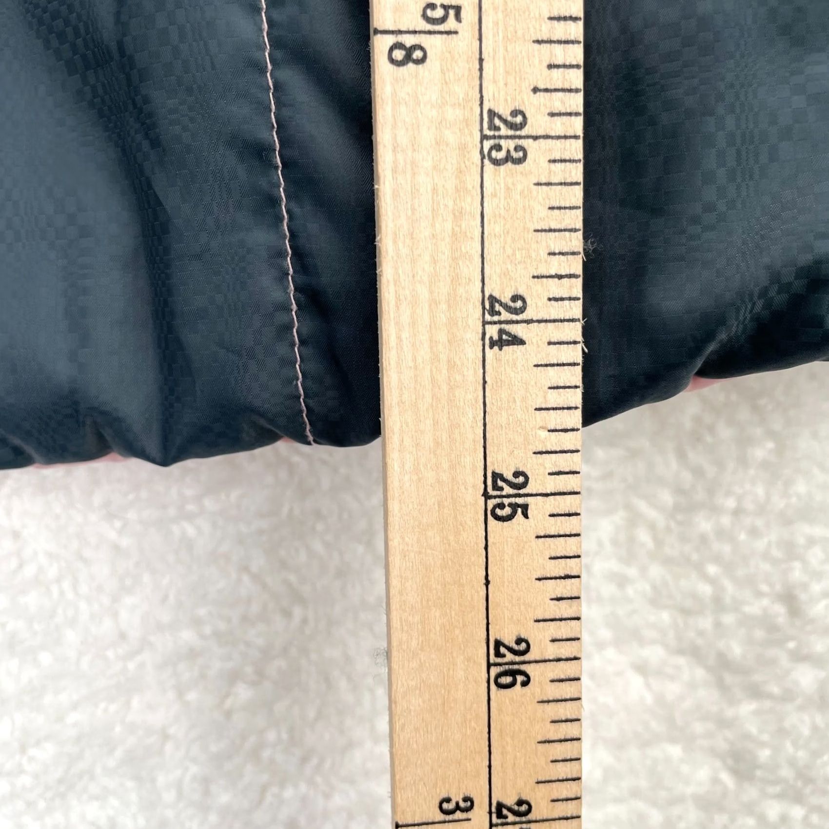 Mountain Hardwear VINTAGE Mountain Hardwear Jacket Womens 6 Gray Pink Coat Puffer Reversible Quilted Hike Size M / US 6-8 / IT 42-44 - 7 Thumbnail