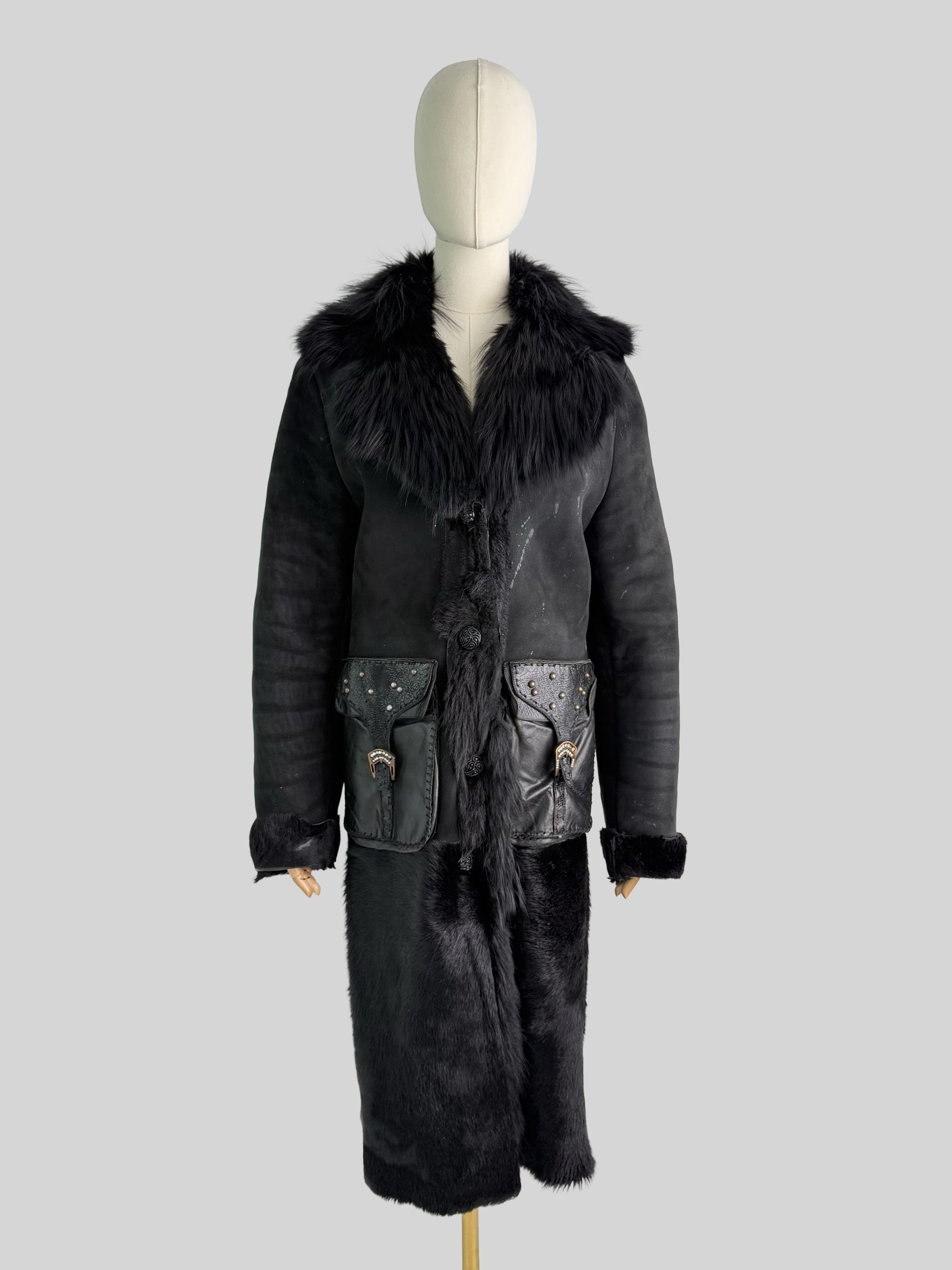 Vintage Vintage Shearling Leather Long Winter Coat Y2K Gothic Size M / US 6-8 / IT 42-44 - 1 Thumbnail