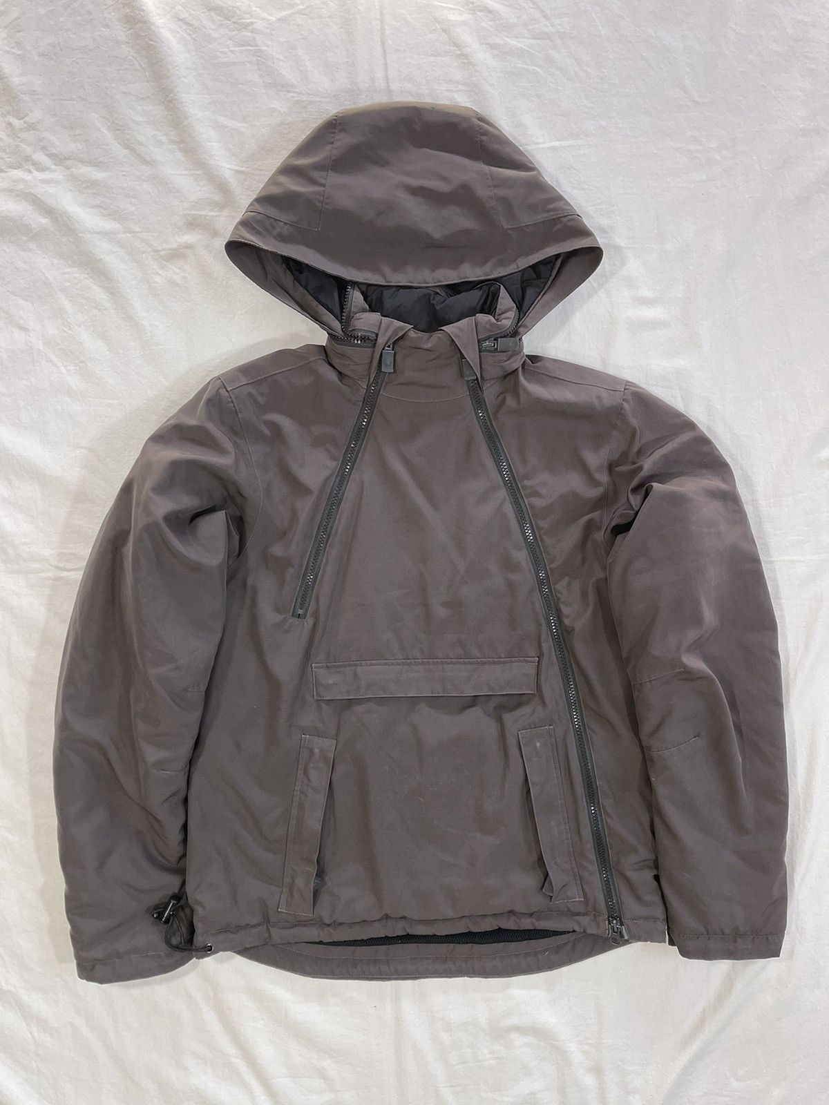 image of 2000S Aspesi Waterproof Thermore Insulated Mountain Anorak in Charcoal Grey, Men's (Size Small)