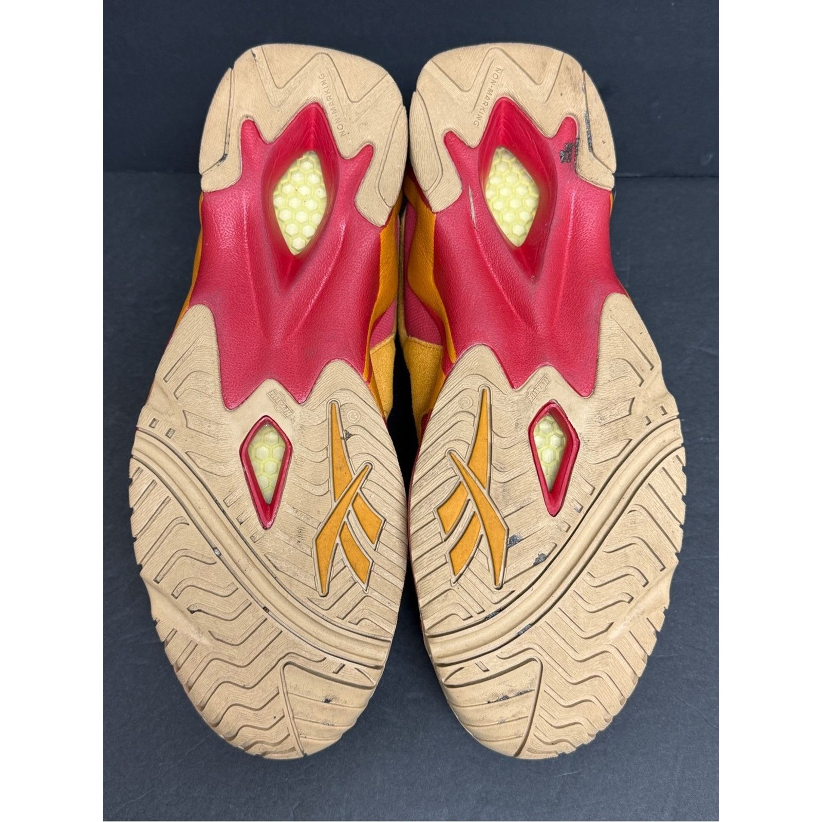 Reebok Reebok Looney Tunes x Hurrikaze 2 Low Wile E. Coyote Size US 11 / EU 44 - 8 Thumbnail