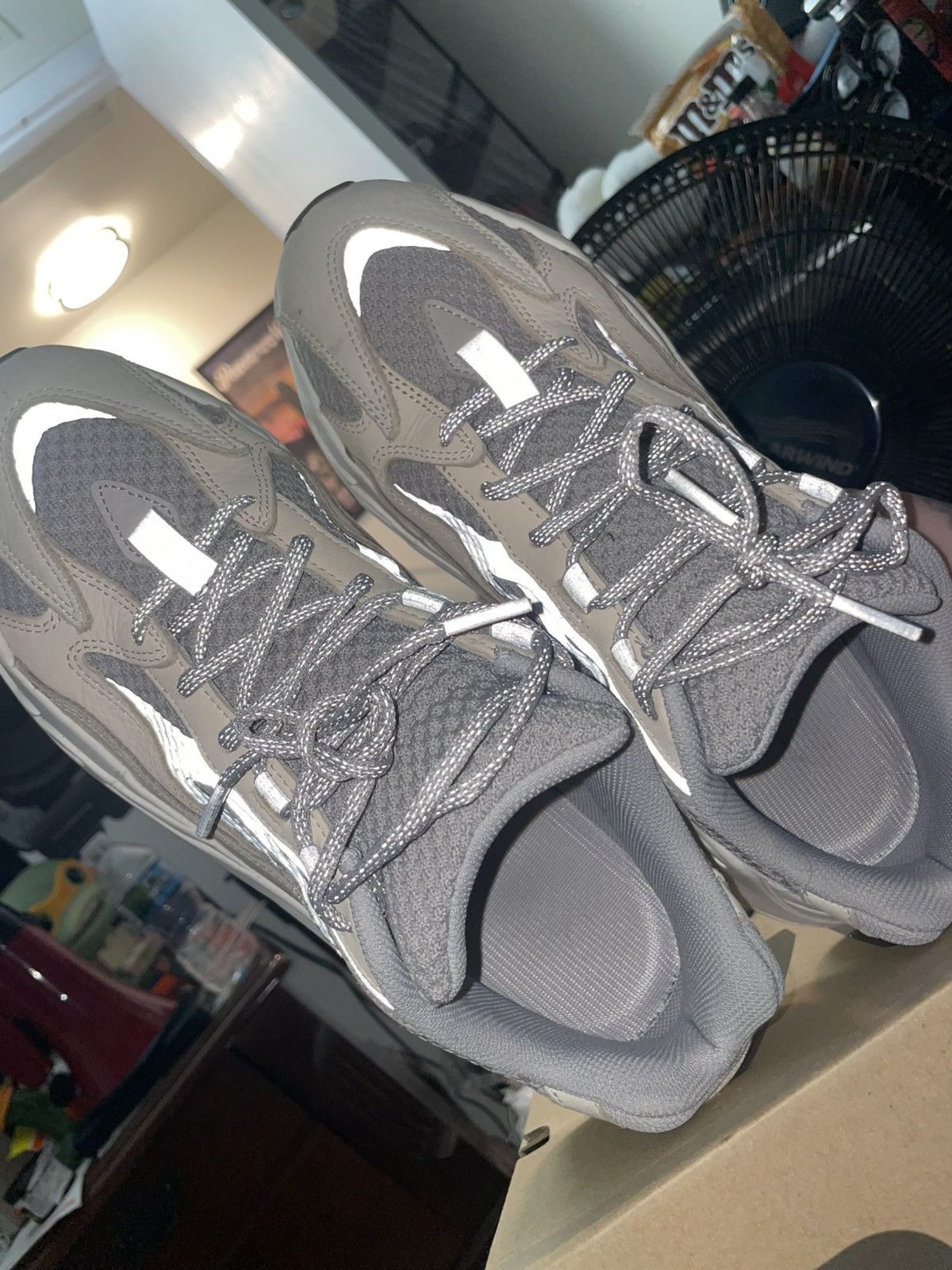 Yeezy Yeezy boost 700 v2 cream Size US 11.5 / EU 44-45 - 2 Thumbnail