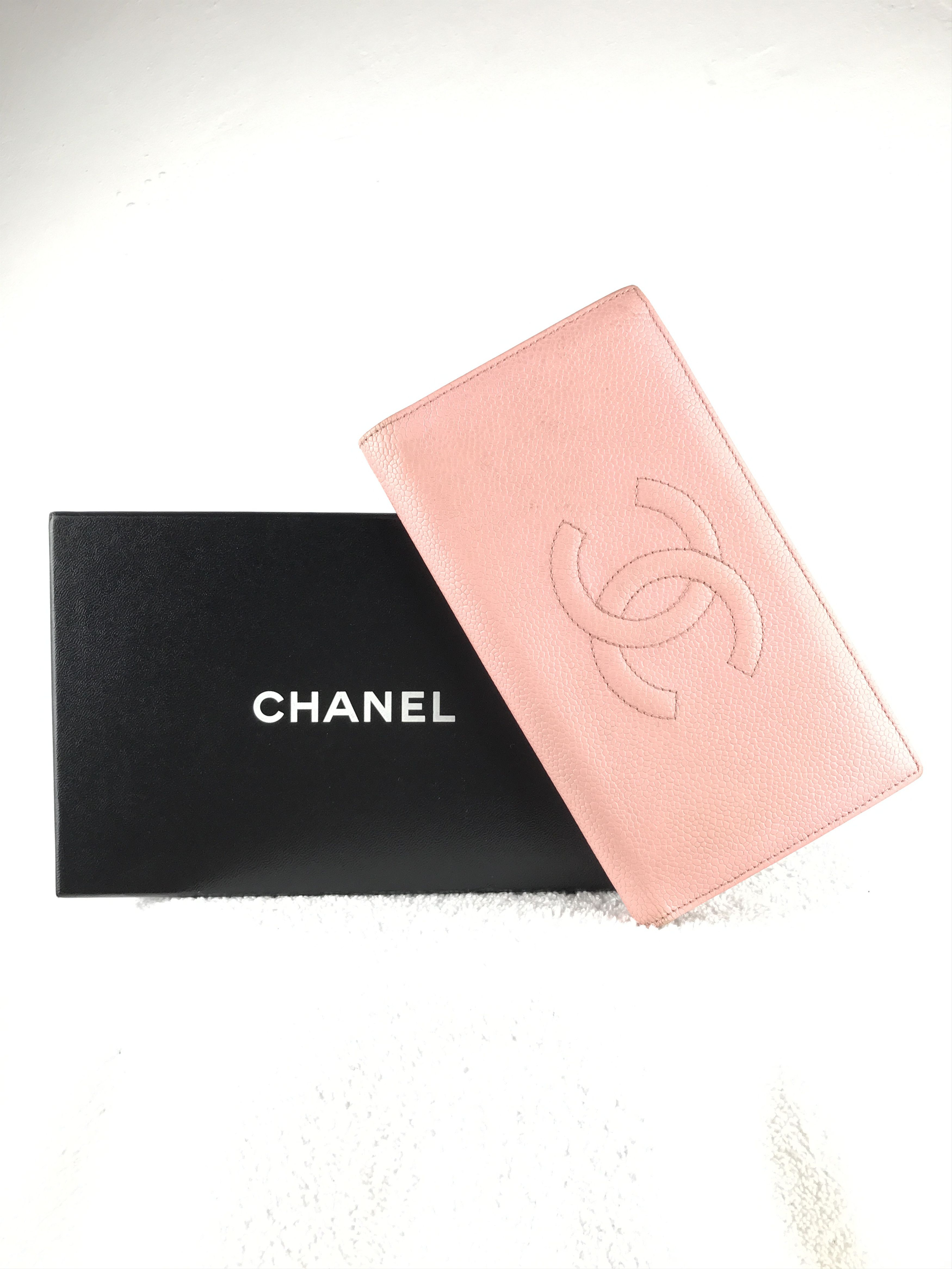 Chanel Vintage Chanel Pink CC Logo Caviar Leather Wallet With Box Size ONE SIZE - 1 Thumbnail