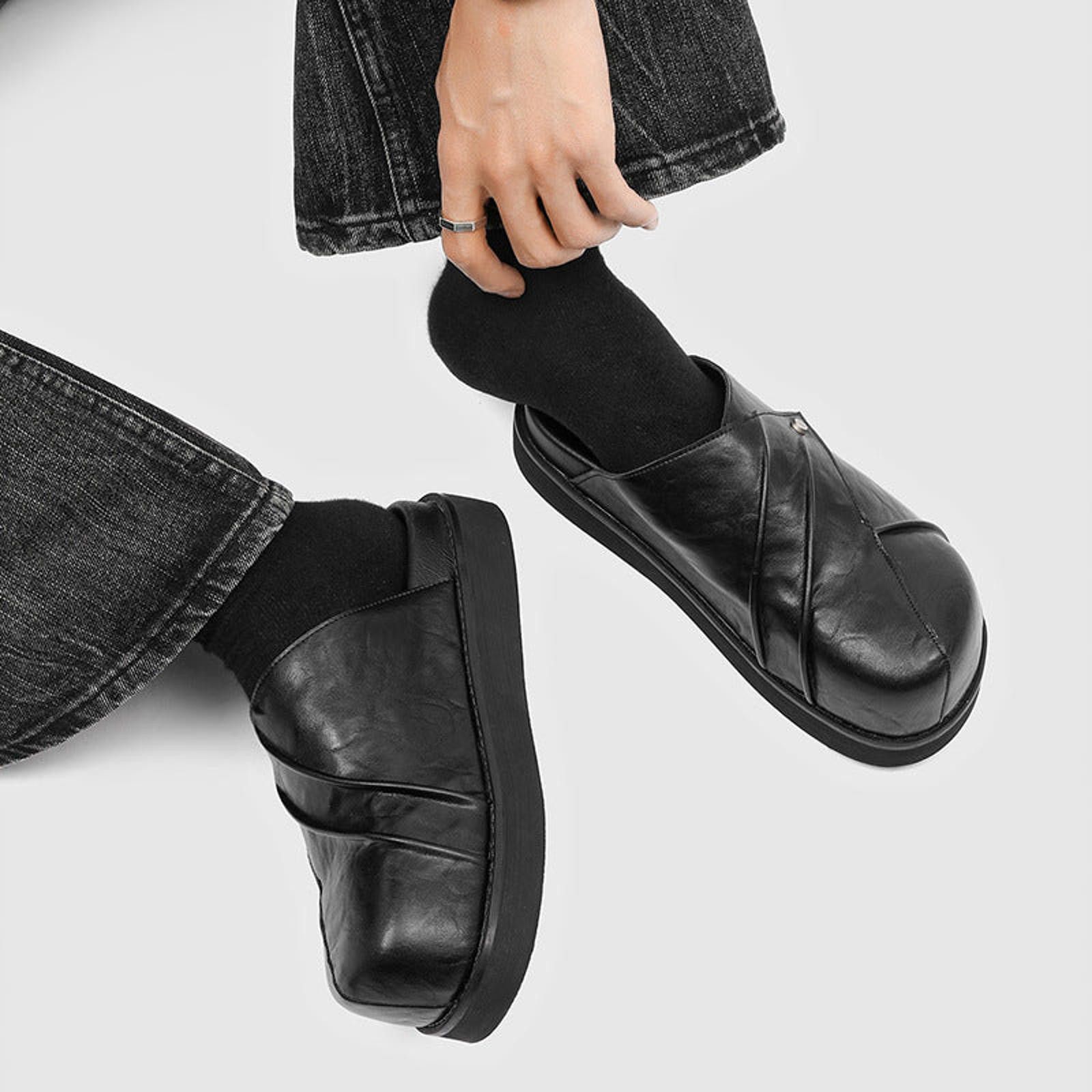 Leather Big Round-Toe Handcraft Mule | Japanese Retro Design Leather Size US 8 / EU 41 - 4 Thumbnail