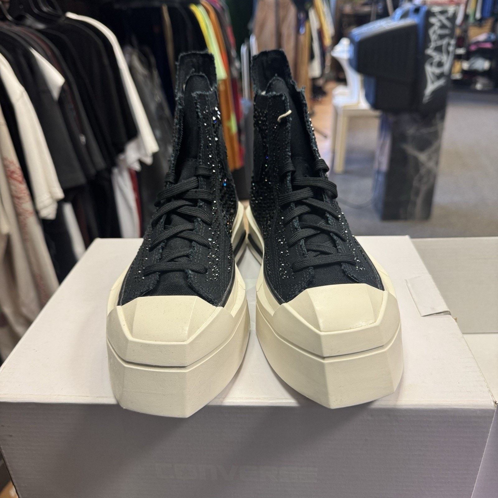 Converse Swarovski x Chuck 70 De Luxe High Crystals Size 5W