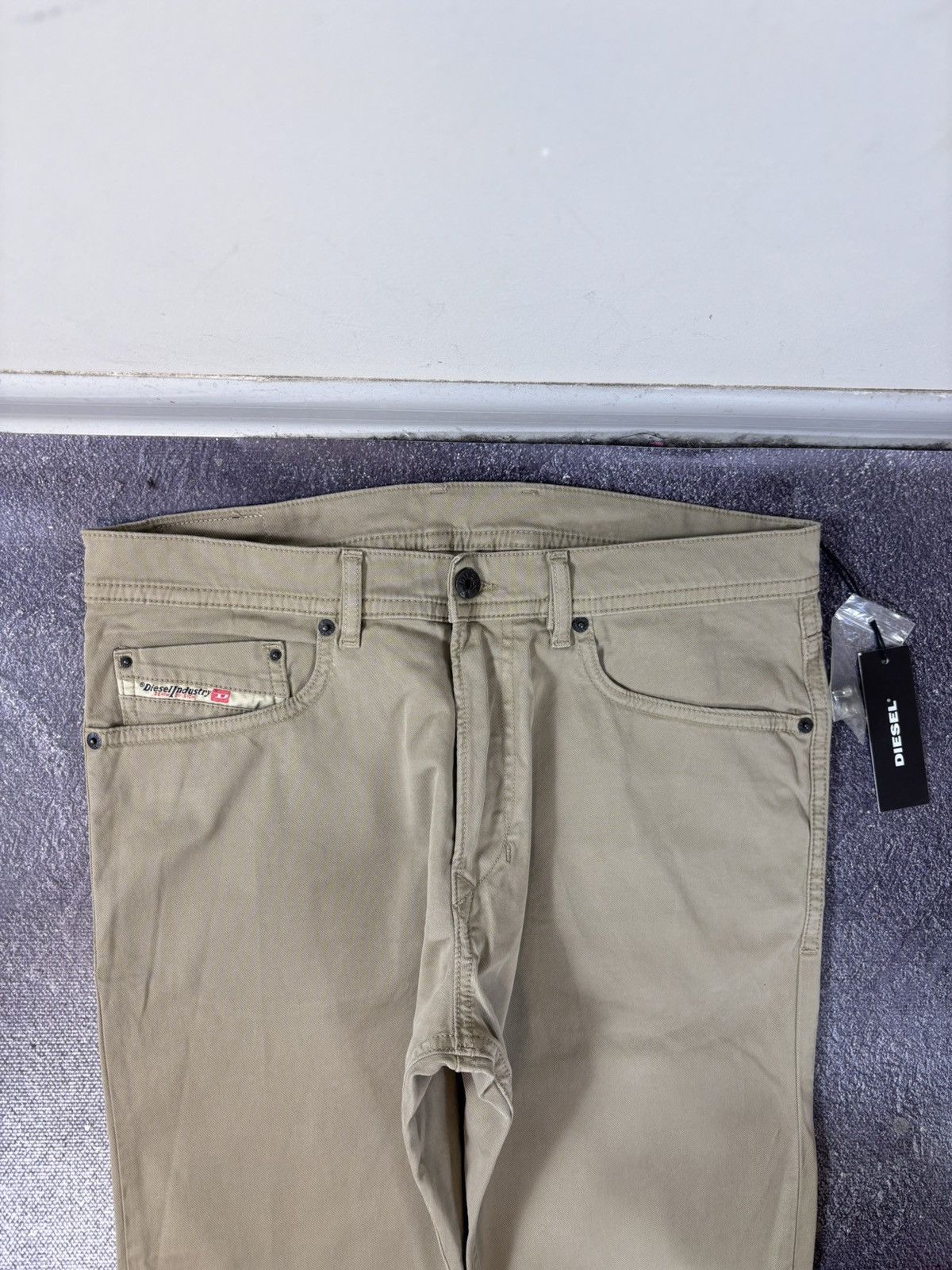 Diesel Diesel NWT Men’s Sand Beige Slim Fit Stretch Chino Pants Size US 30 / EU 46 - 6 Thumbnail