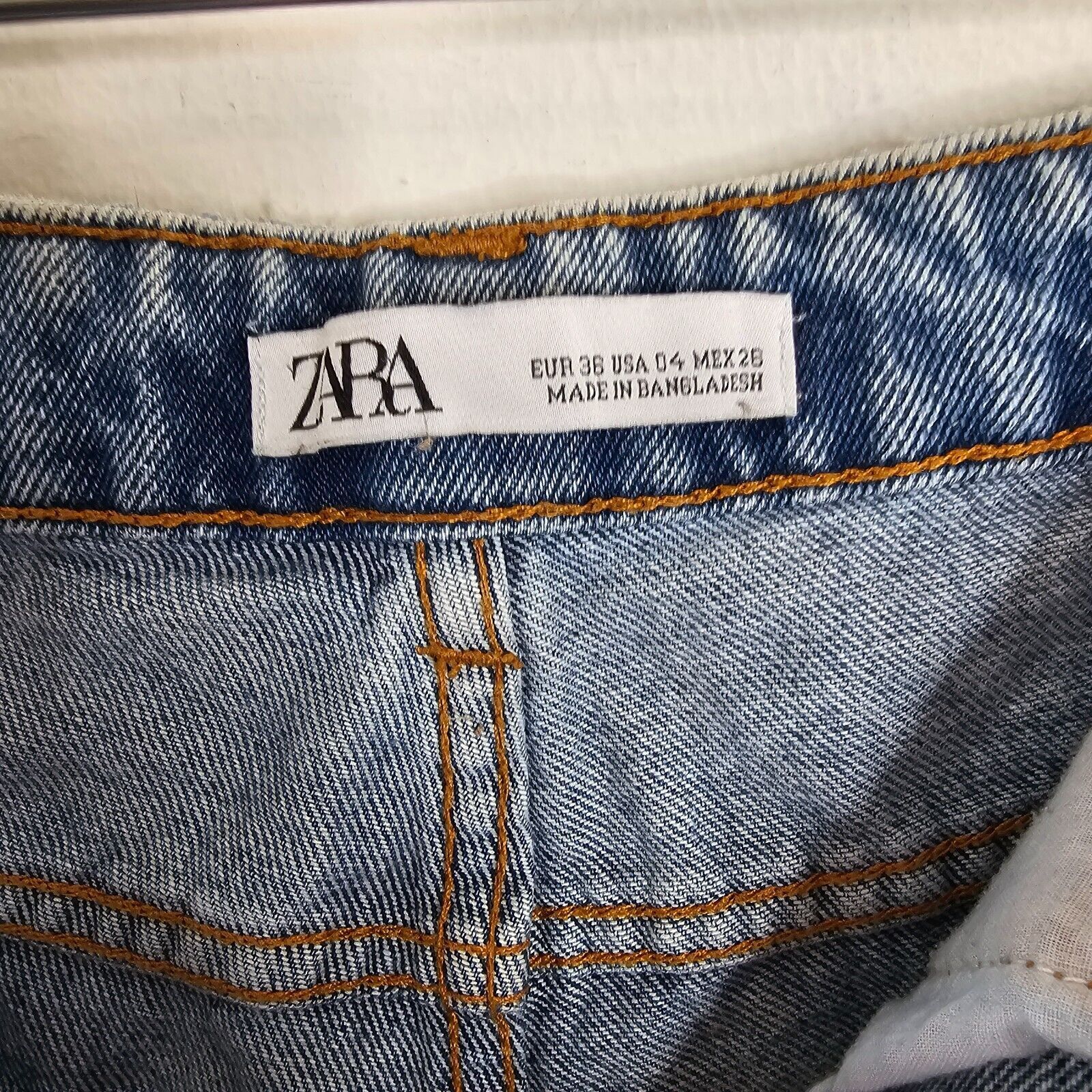 Zara Zara High Waist Extreme Distressing Raw Hem Denim Jean Short Size 27" / US 4 / IT 40 - 4 Thumbnail
