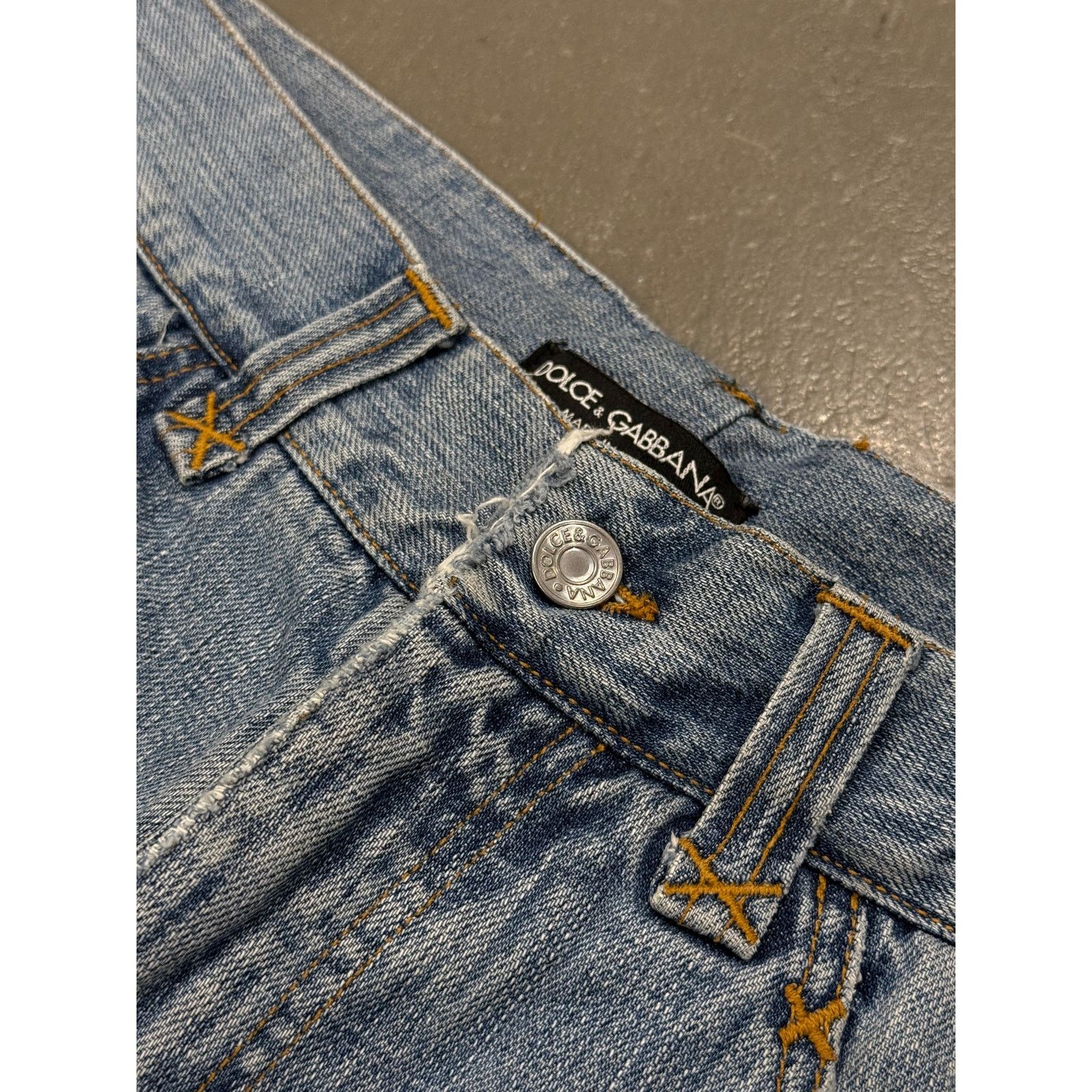 Dolce & Gabbana 2005 Dolce & Gabbana "David Beckham" deconstructed shorts Size US 36 / EU 52 - 6 Thumbnail