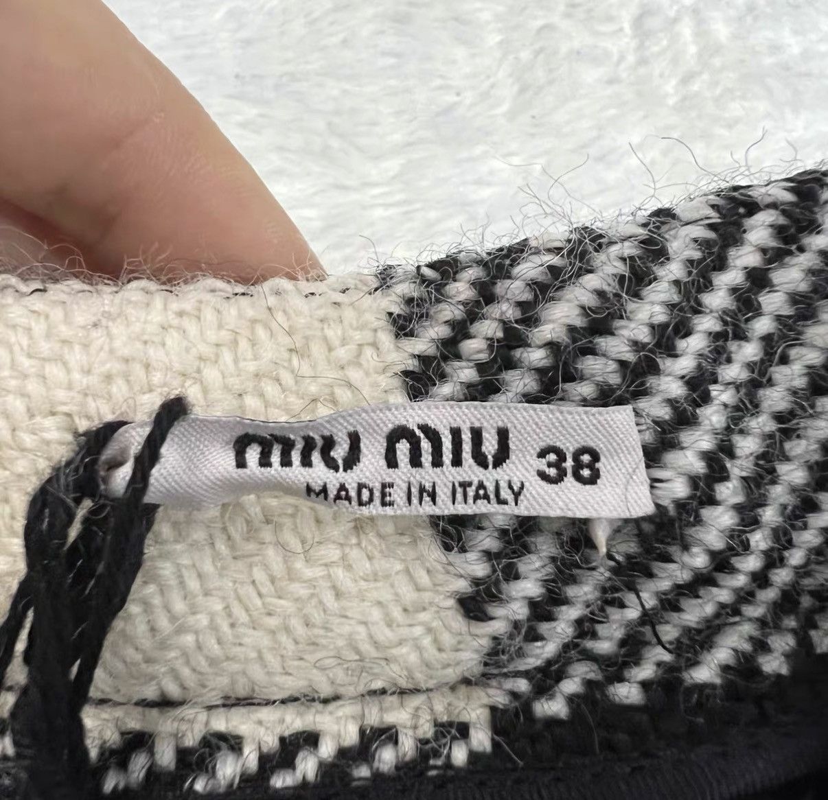 Miu Miu Miu Miu Diamond Check Midi Skirt J41 Size 26" / US 2 / IT 38 - 3 Thumbnail