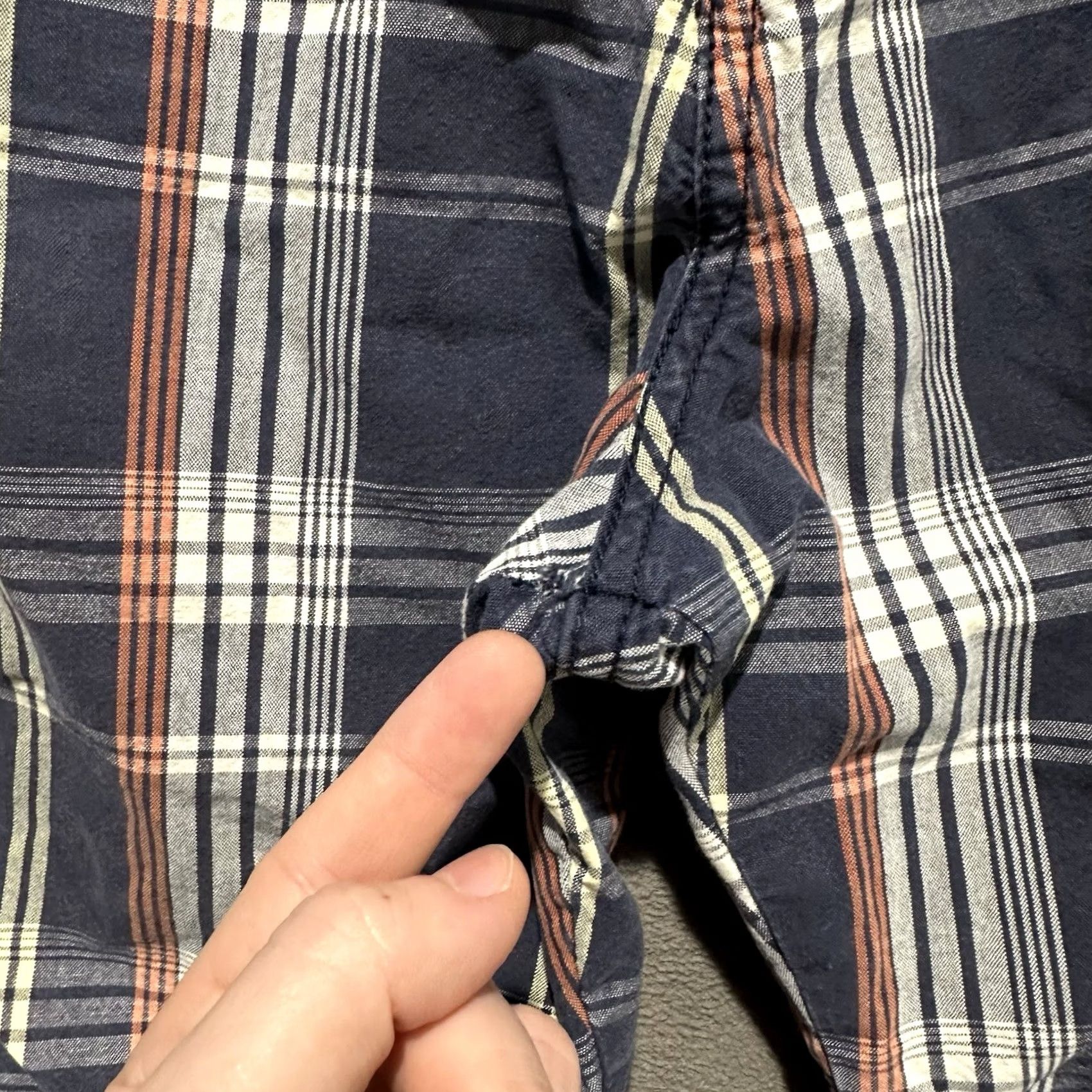 Levi's Levi's Shorts Cargo Plaid Blue Relaxed Men 40 Inseam 11" Rise 14" Front Flat Pocket Logo Outdoor Hip Hop Casual Size US 40 / EU 56 - 7 Thumbnail
