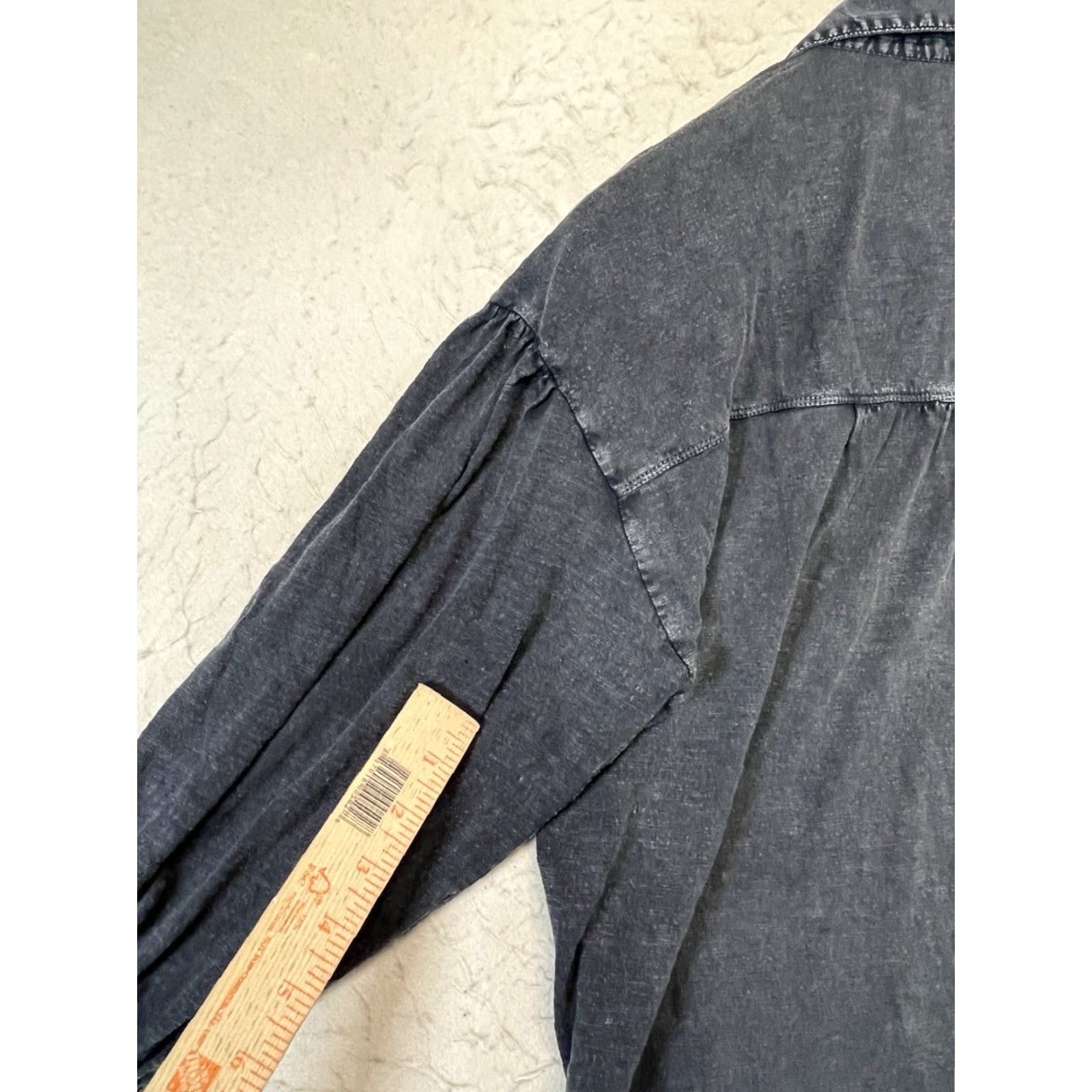 Anthropologie Anthropologie Pilcro Balloon Sleeve Top Womens XS Dark Gray Blouse Soft Relaxed Size XS / US 0-2 / IT 36-38 - 7 Thumbnail