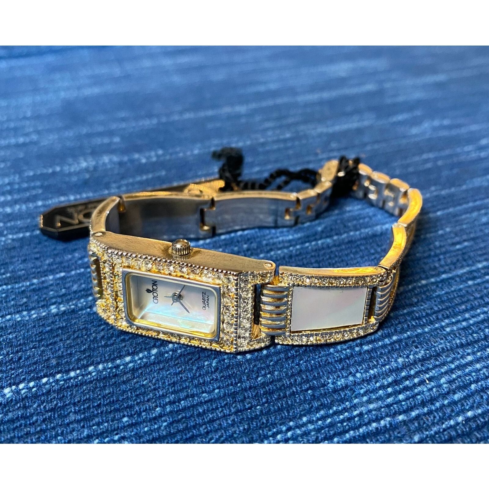 The Unbranded Brand NEEDS BATTERY Croton Mother of Pearl Sterling Silver Watch Size ONE SIZE - 5 Thumbnail