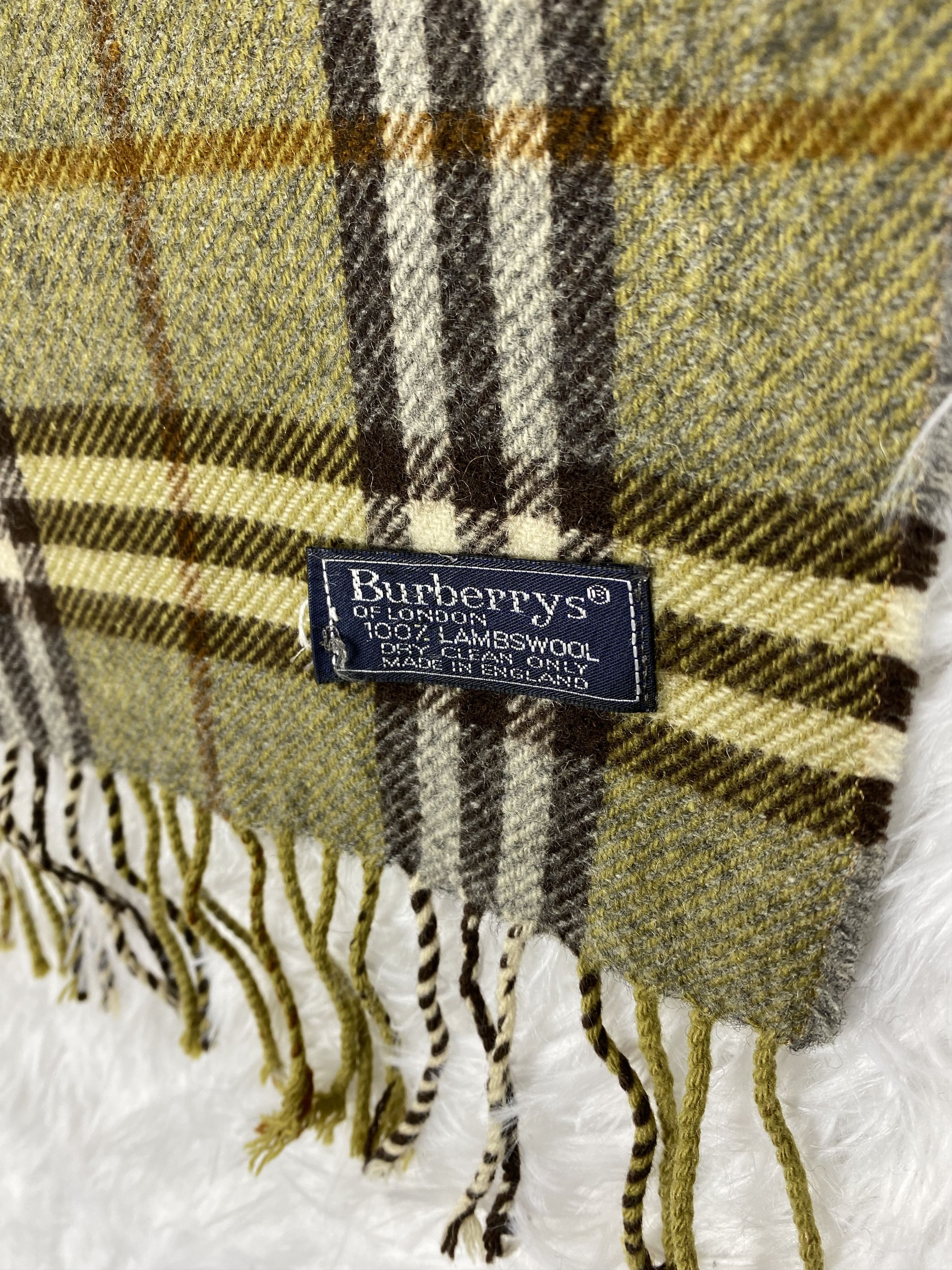 Burberry Vintage Burberry Scarf / Muffler Neckwear PM0043 Size ONE SIZE - 2 Thumbnail