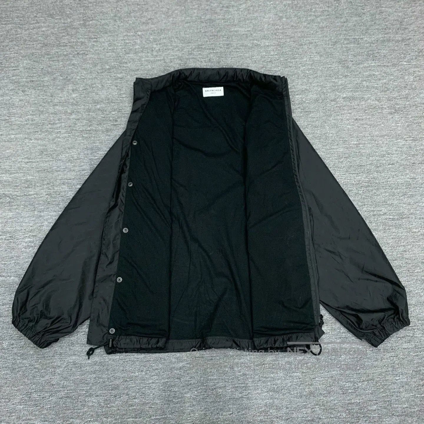 Balenciaga balenciaga black patterned windbreaker jacket. Size US XS / EU 42 / 0 - 5 Thumbnail