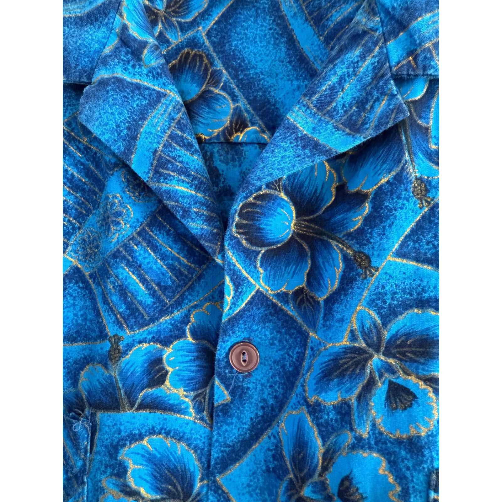 Vintage 70s Blue Hawaiian Tiki Button Up size large Size US L / EU 52-54 / 3 - 6 Thumbnail