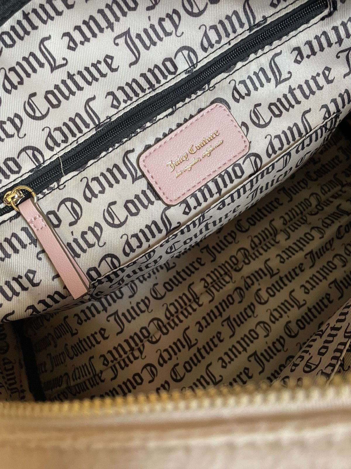 Juicy Couture Juicy Couture Velour Heritage Weekender Duffle Bag Size ONE SIZE - 5 Thumbnail