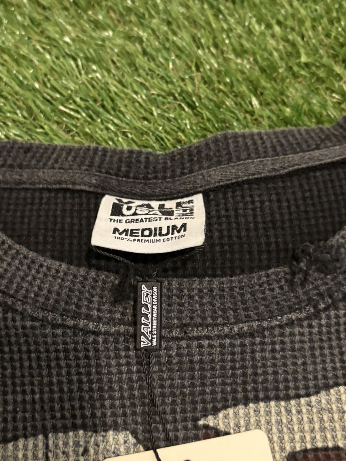 Vale VALE FOREVER “RIP” THERMAL - SIZE MEDIUM - (BLACK) Size US M / EU 48-50 / 2 - 4 Thumbnail