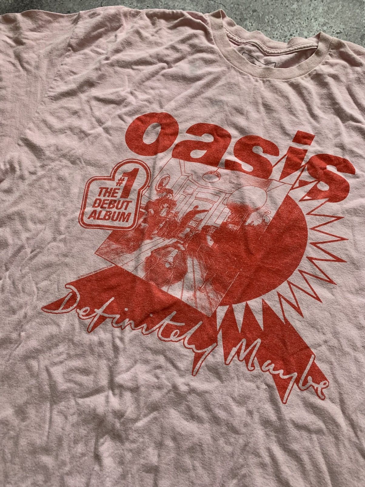 Band Tees 🔥VINTAGE OASIS DEFINITELY MAYBE DEBUT ALBUM T-SHIRT Size US XL / EU 56 / 4 - 3 Thumbnail