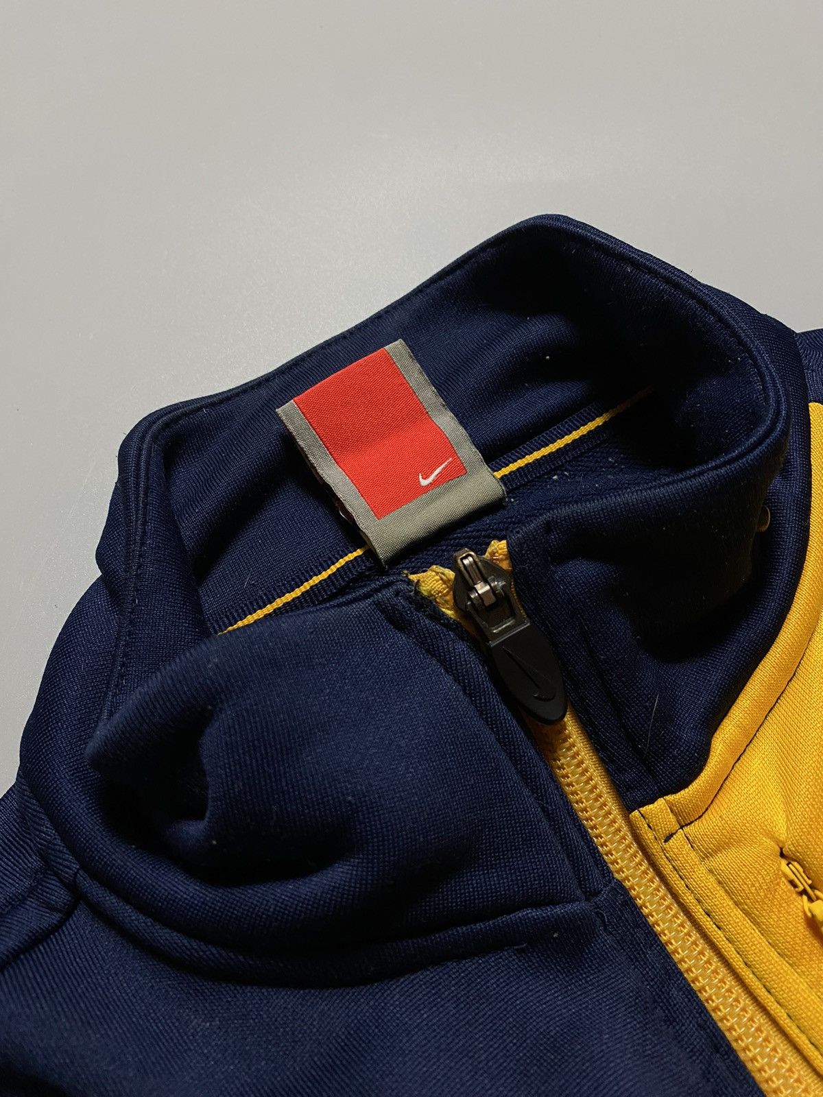 Vintage Nike rare West Virginia team jacket Size US S / EU 44-46 / 1 - 4 Thumbnail