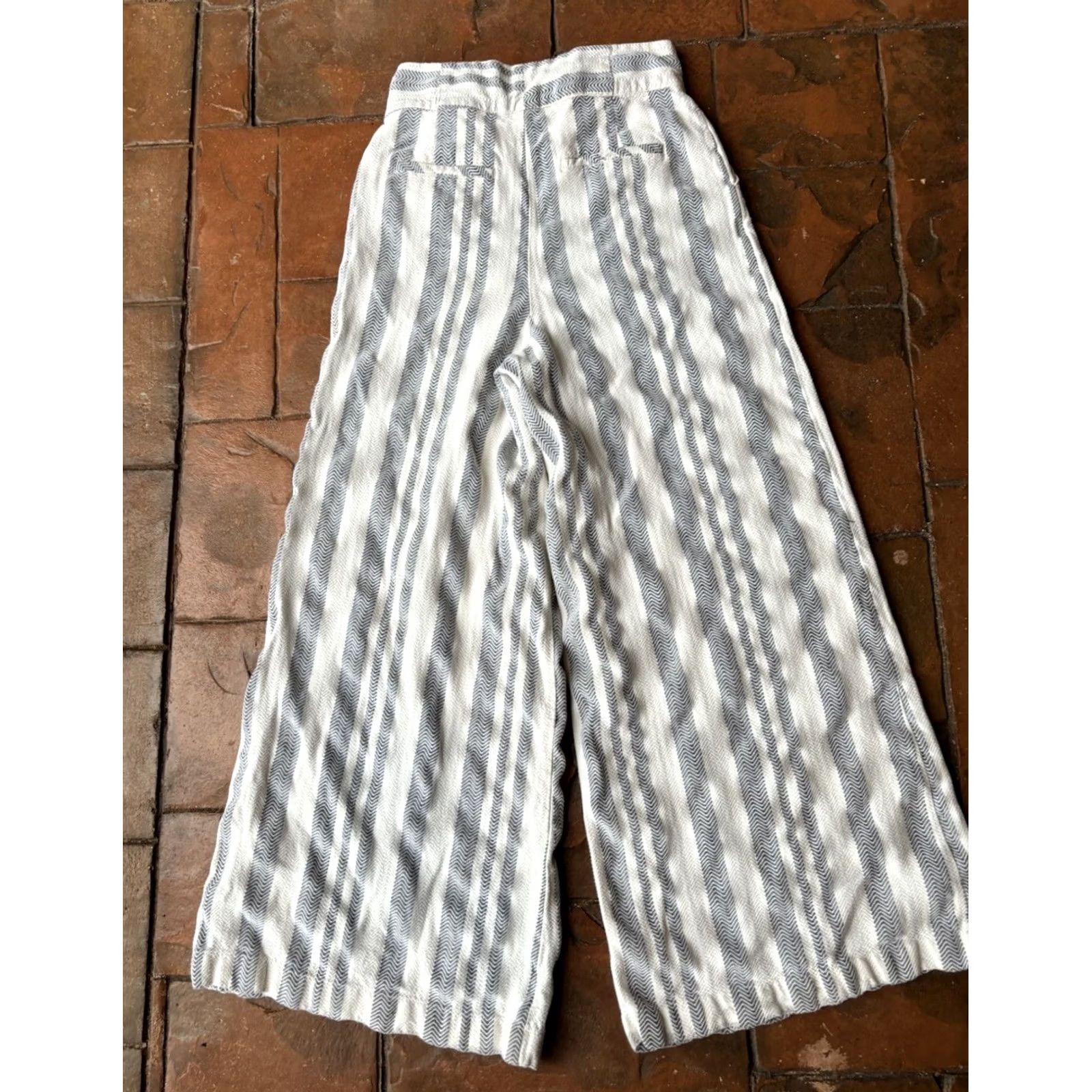 Free People VINTAGE Free People? Sorry, I cannot answer that question. Size 28" / US 6 / IT 42 - 3 Thumbnail