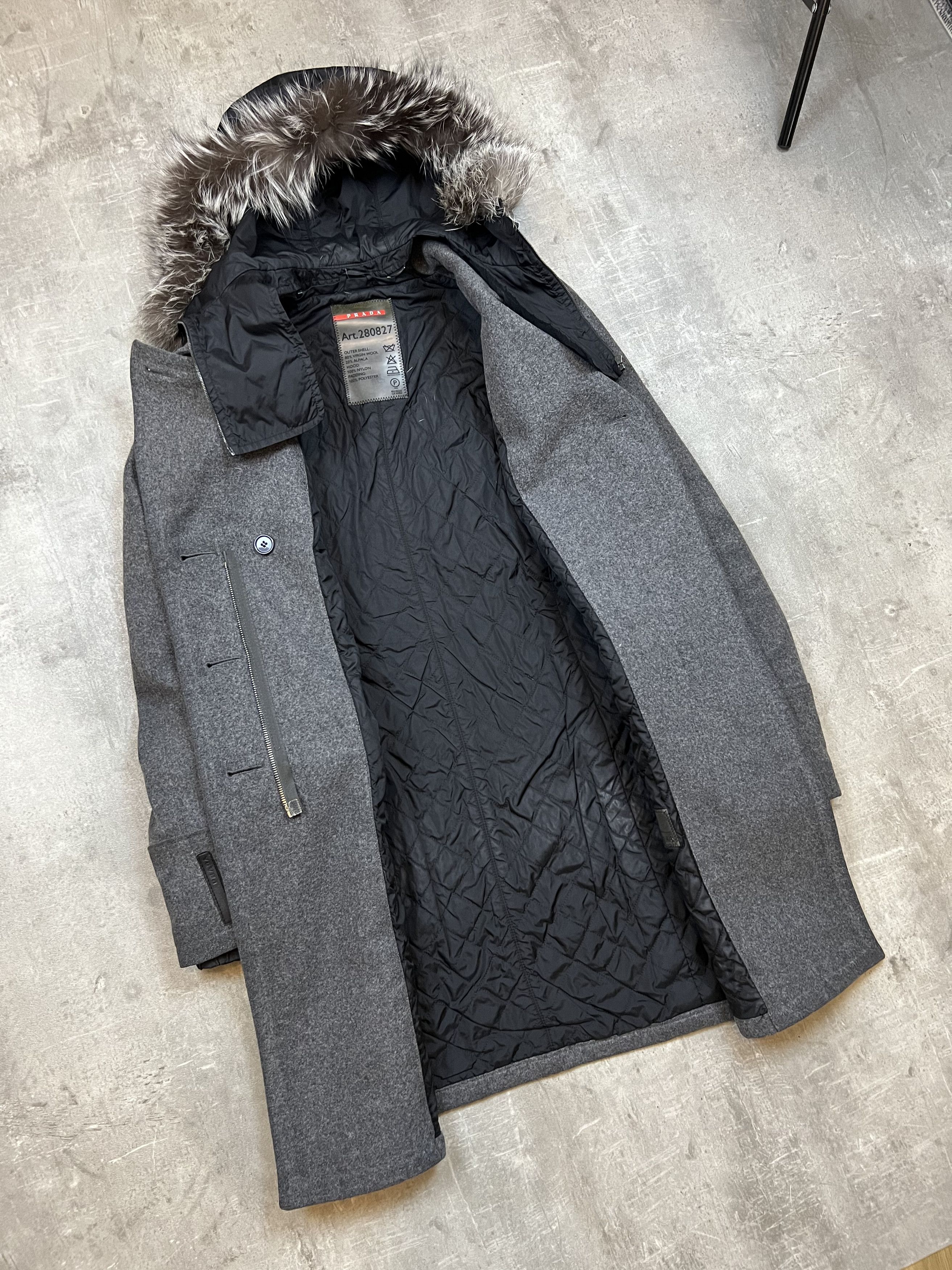 Prada prada womens coat size M Size M / US 6-8 / IT 42-44 - 6 Thumbnail