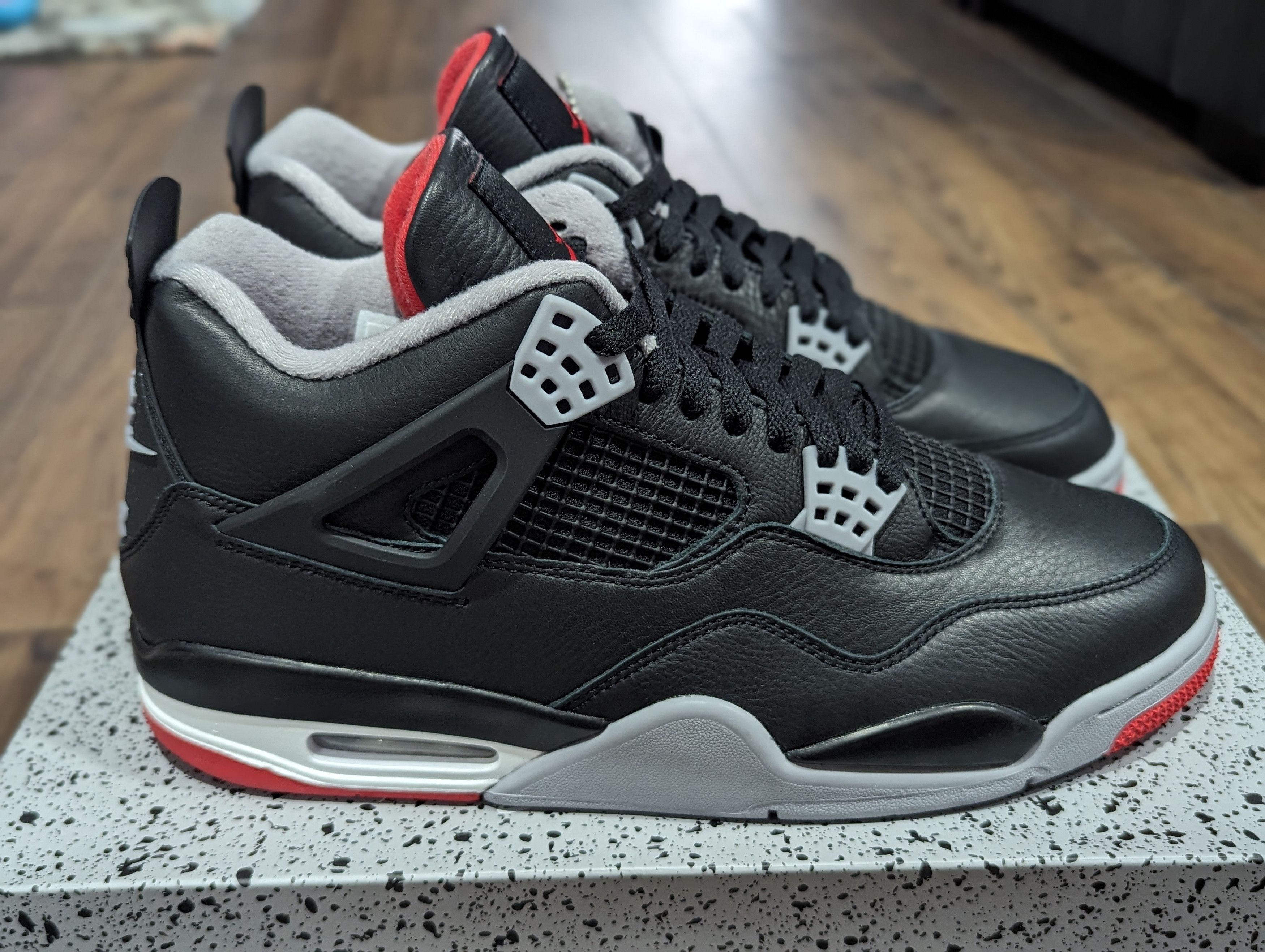 Jordan Brand × Nike Nike Air Jordan 4 Retro Bred Reimagined Size US 11 / EU 44 - 2 Thumbnail