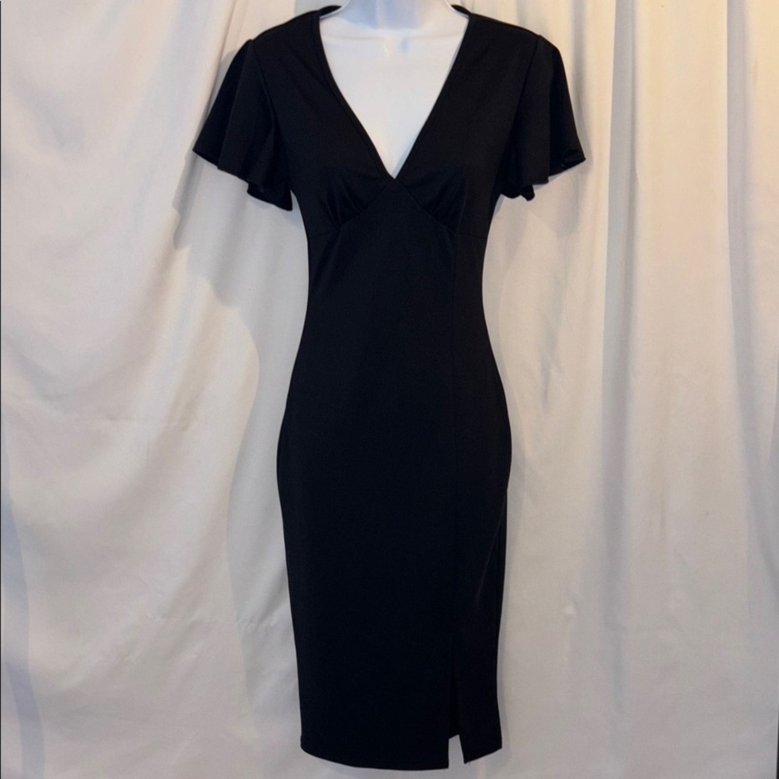 Shein SHEIN Black V-Neck Dress Size XS Size XS / US 0-2 / IT 36-38 - 1 Thumbnail